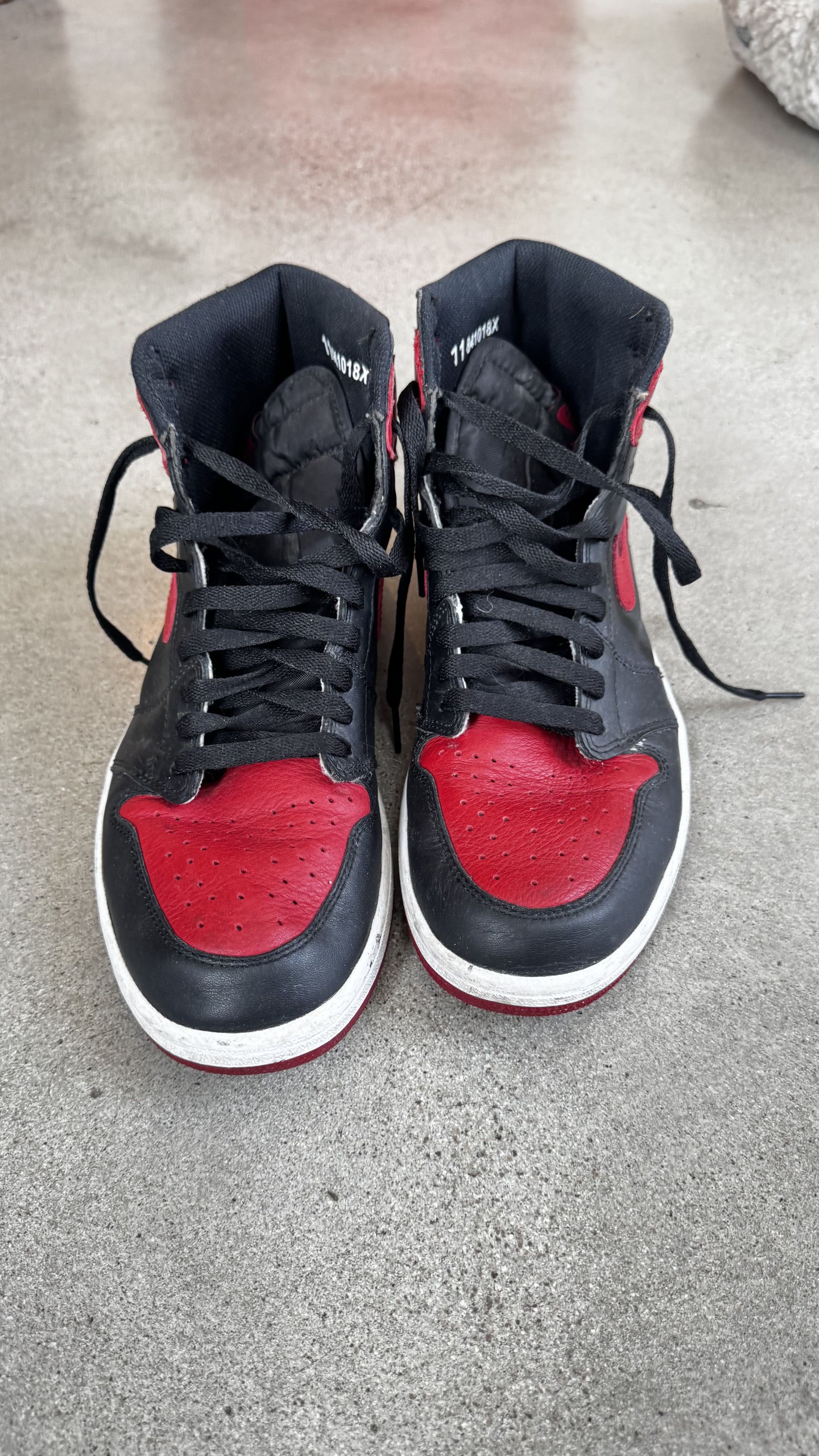 Nike Nike Air Jordan 1 Retro High “Bred / Banned” (2016) Size US 11 / EU 44 - 2 Thumbnail