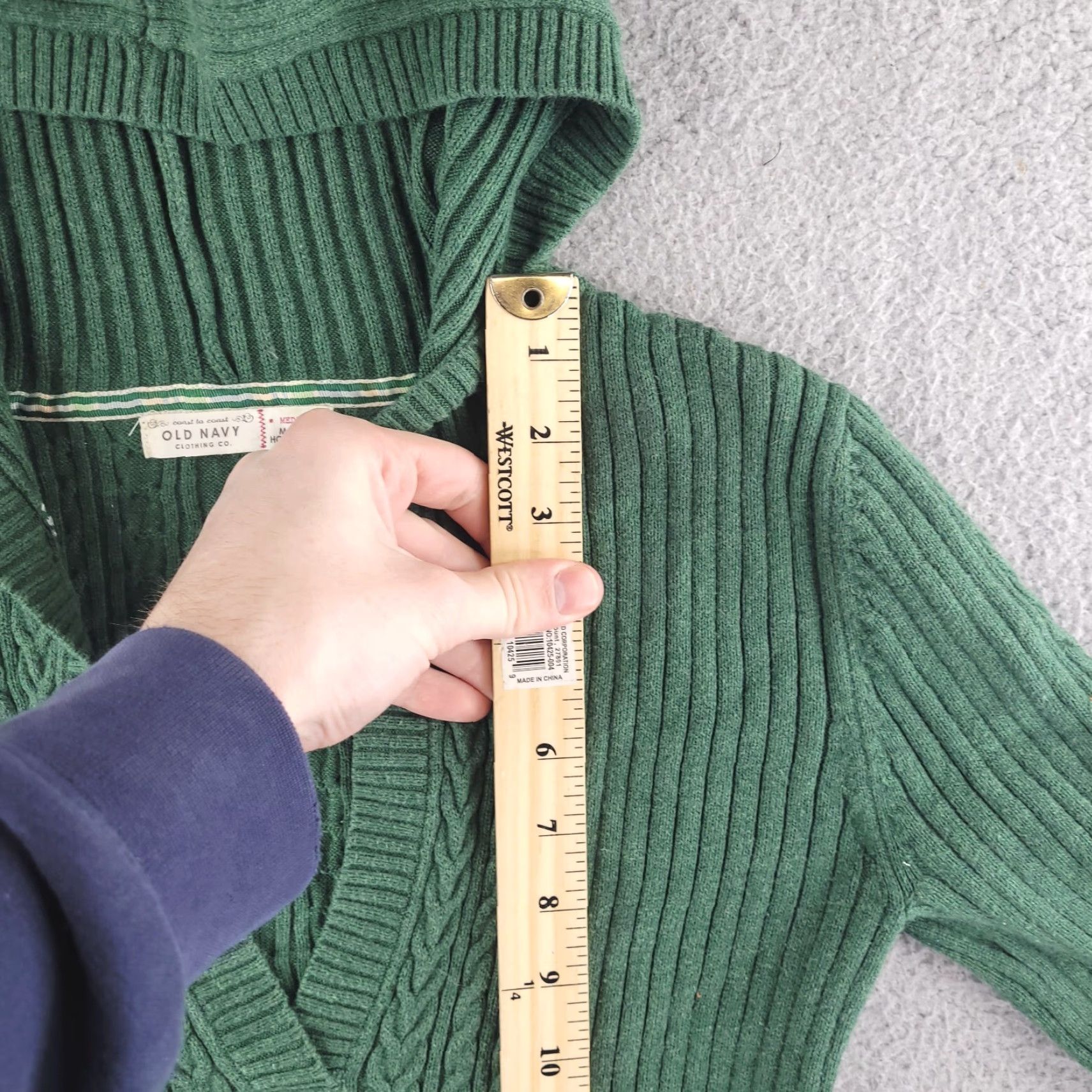 Old Navy Old Navy Sweater Womens Medium Green V-Neck Cable Knit Hooded Shirt Size M / US 6-8 / IT 42-44 - 6 Thumbnail