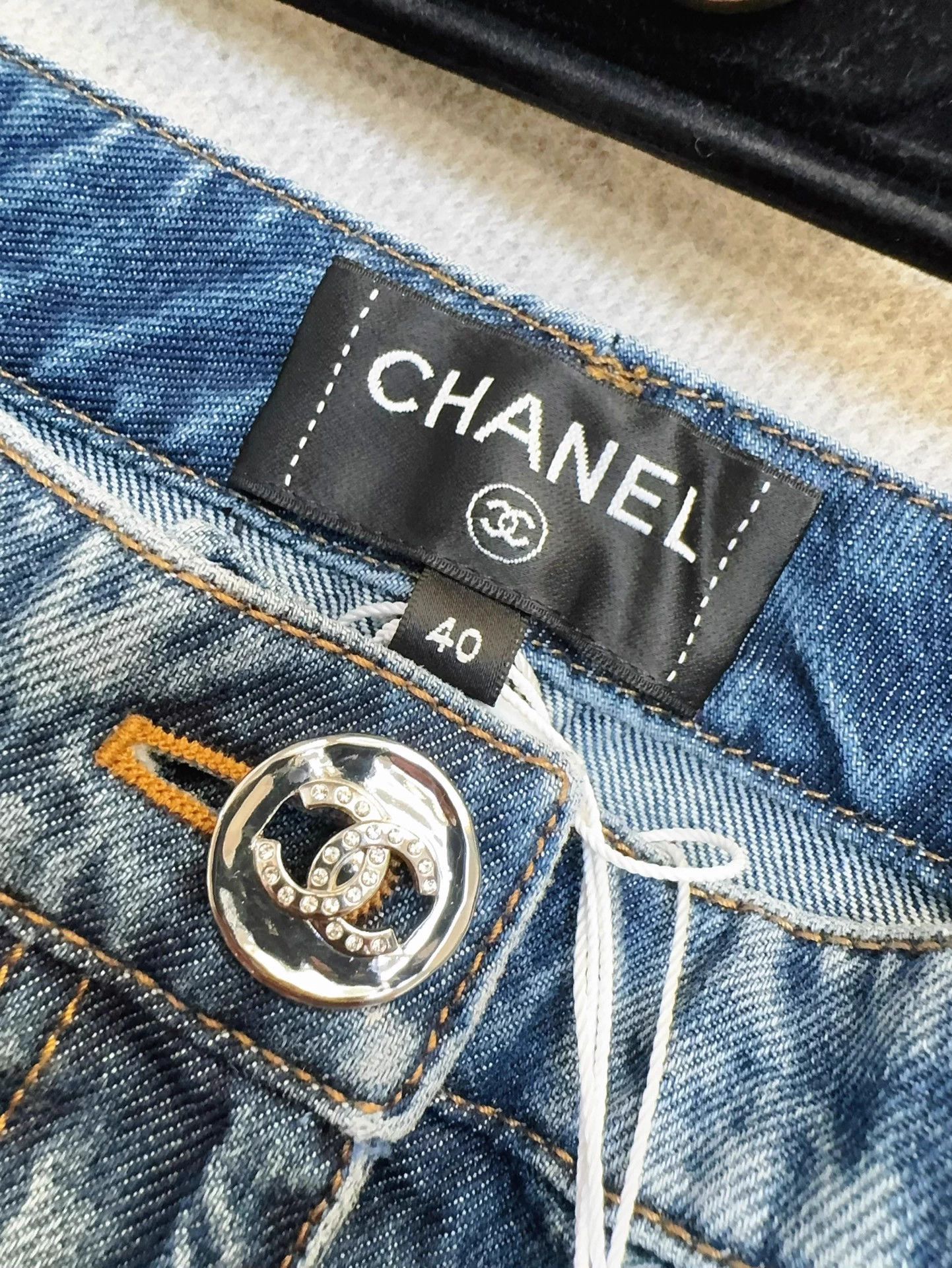 Chanel Chanel 24P Blue CC Denim Mini Skirt 38/40 NWT Size 28" / US 6 / IT 42 - 5 Thumbnail