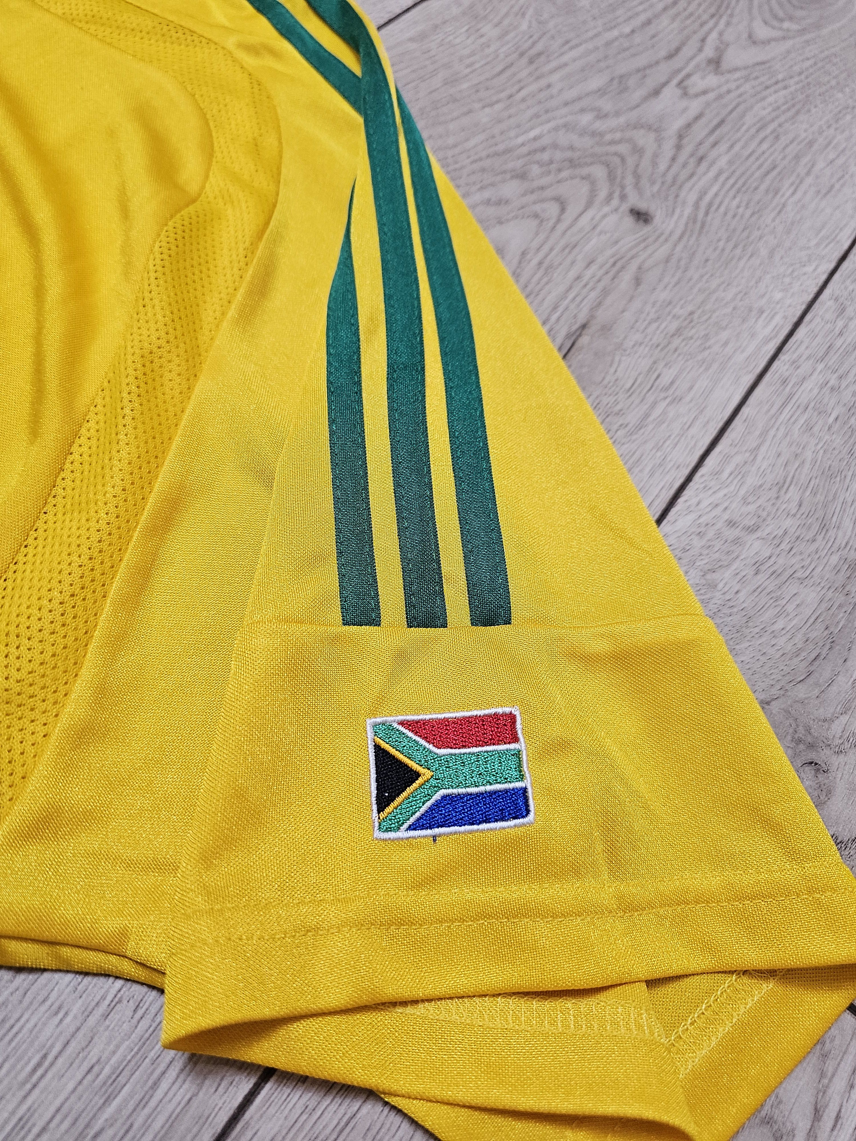 Vintage SOUTH AFRICA 2002 2004 HOME FOOTBALL SHIRT SOCCER JERSEY Size US L / EU 52-54 / 3 - 6 Thumbnail