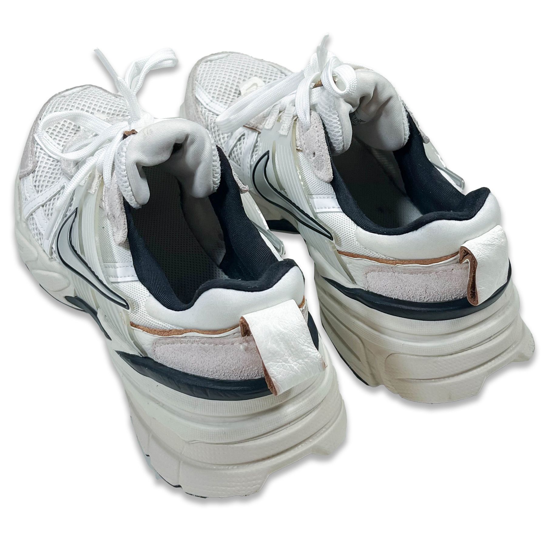 Nike Nike V2K Run Vintage Sneakers • EU39 size Size US 6 / EU 39 - 5 Thumbnail