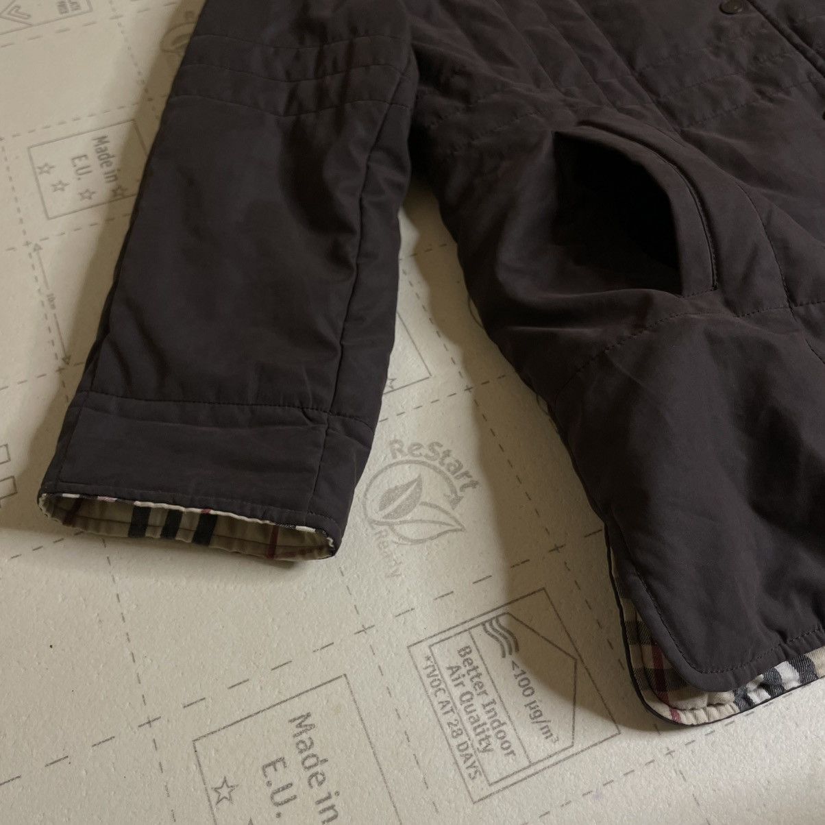 Burberry Burberry Quilted VINTAGE Jacket Nova check Diamond women's Size L / US 10 / IT 46 - 10 Thumbnail