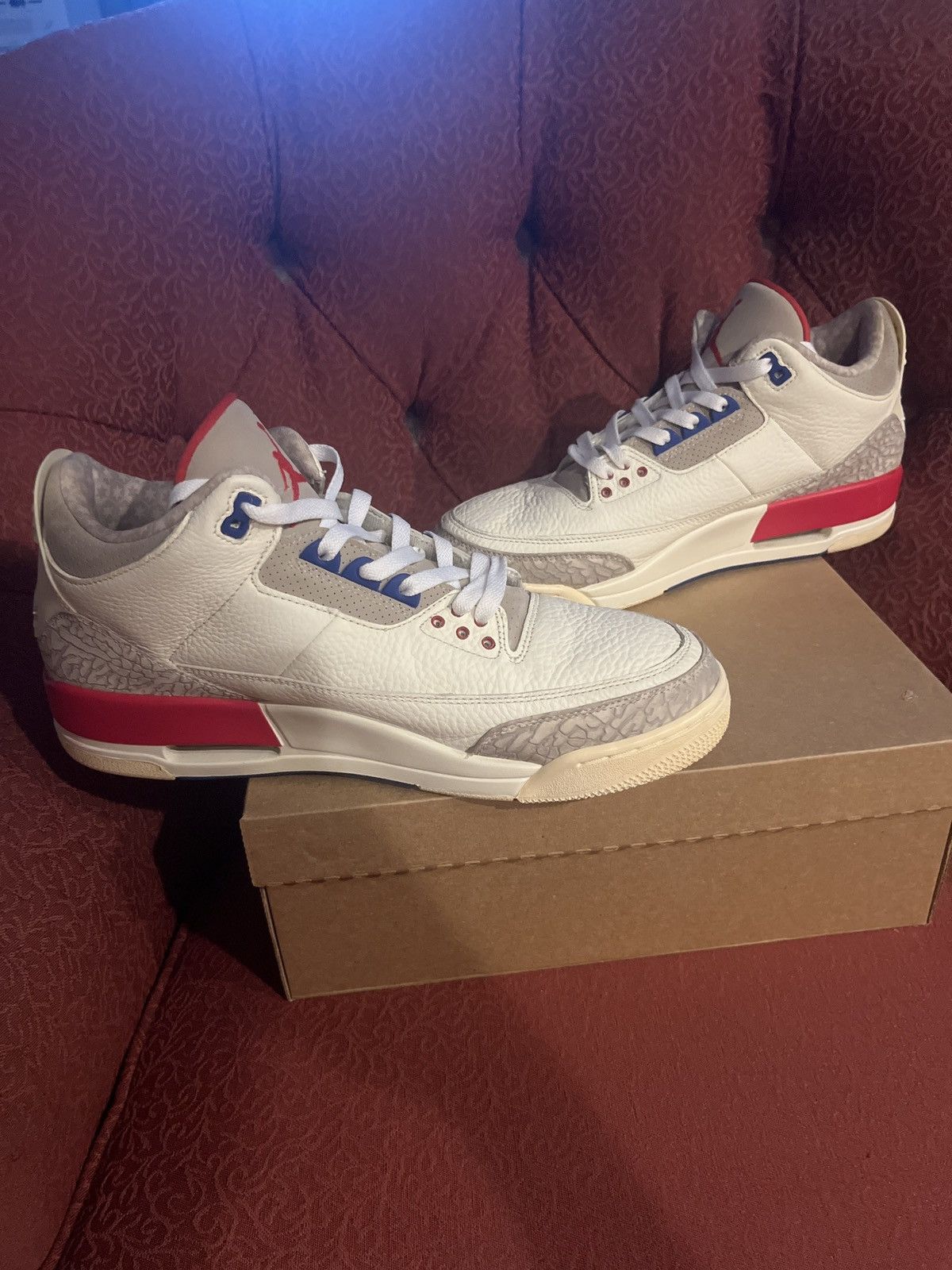 Jordan Brand × Nike International Flight Jordan 3 Size US 12 / EU 45 - 2 Thumbnail