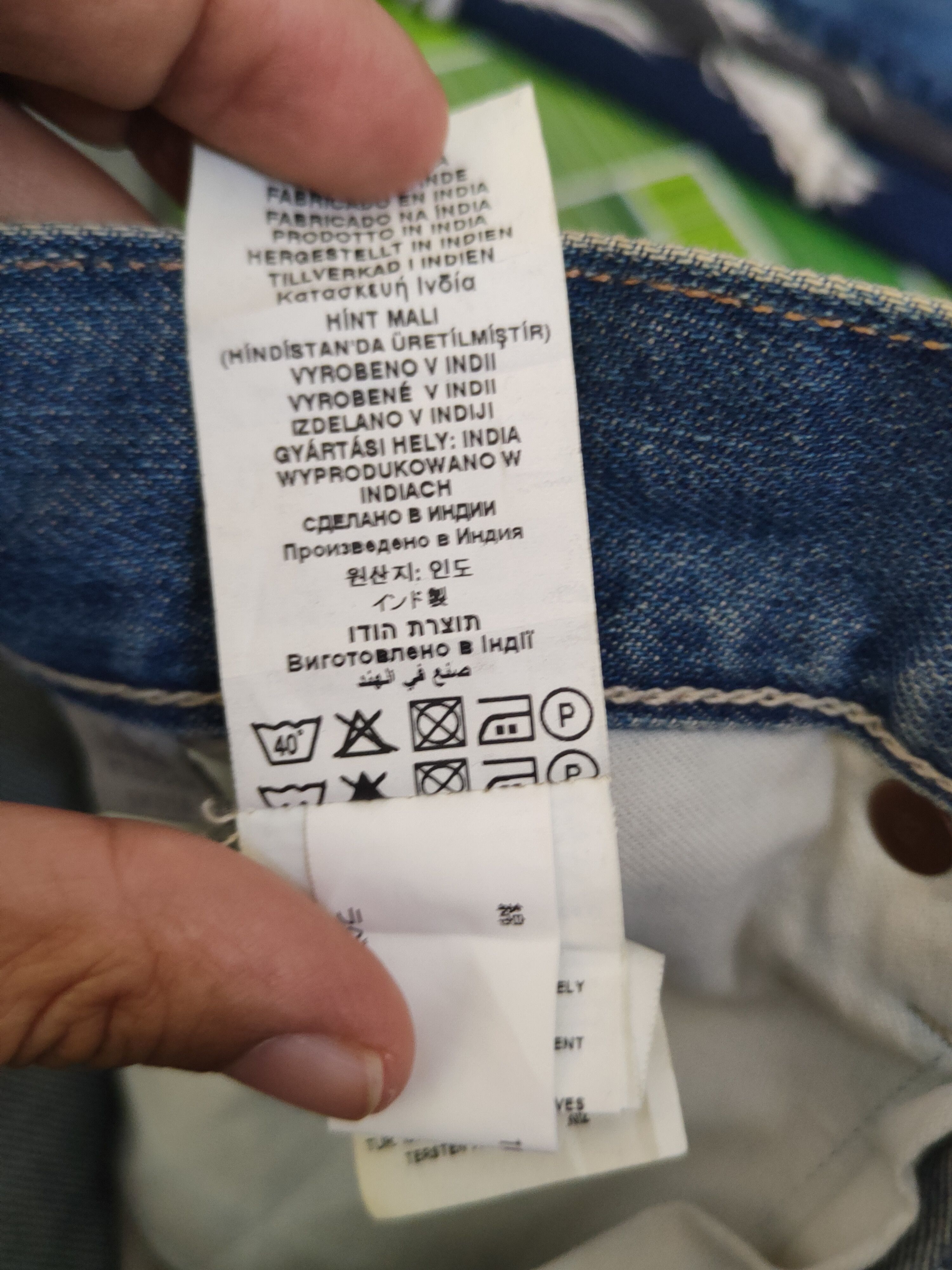 G-Star DL G-star Raw Blue Distressed Ripped Jeans #46-963 Size US 31 - 17 Thumbnail