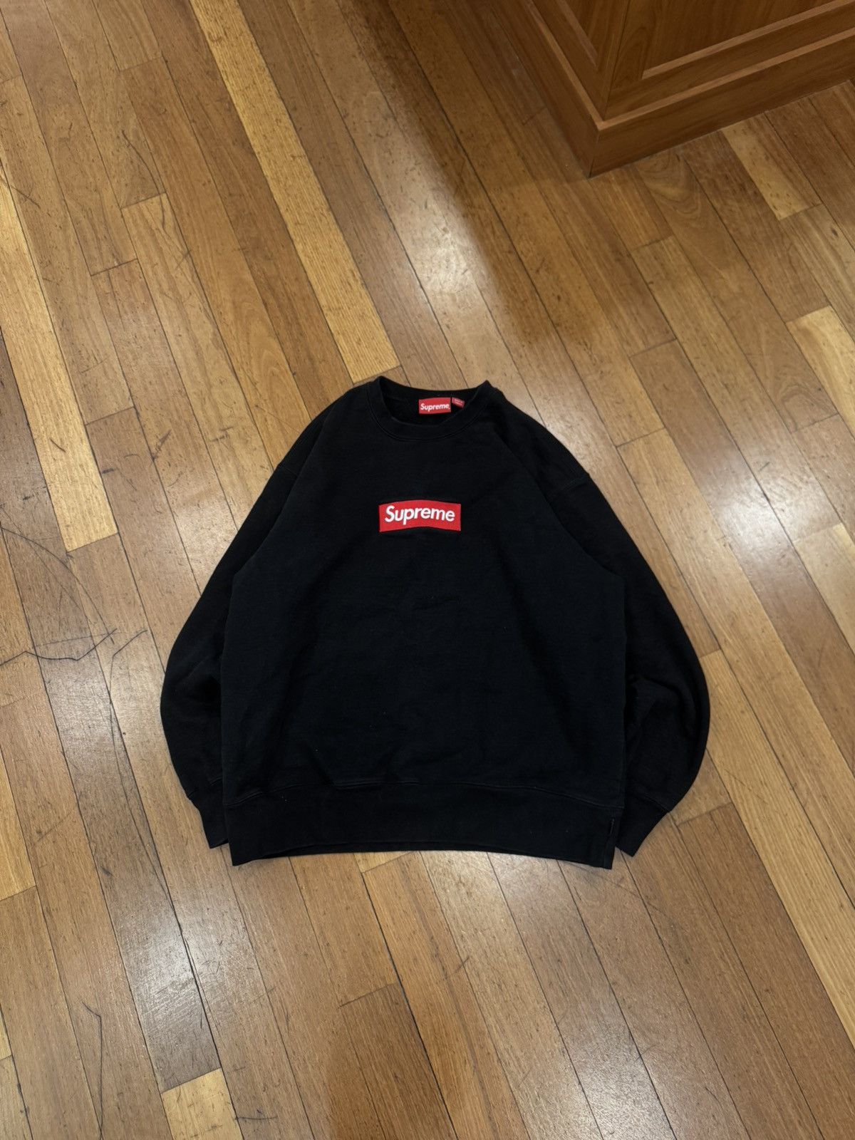 Supreme Supreme Black/Red BOGO Crewneck Size US L / EU 52-54 / 3 - 1 Thumbnail