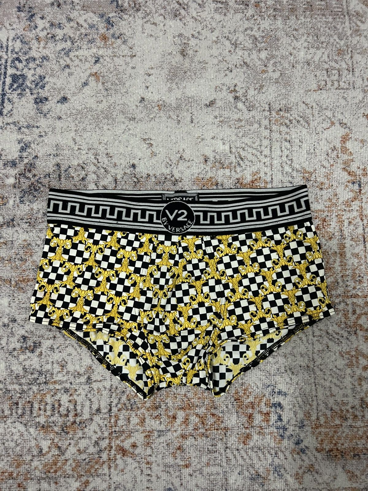 Versace × Vintage Vintage Versace Classic V2 Barocco Cheaker Print Size 30 - 1 Thumbnail