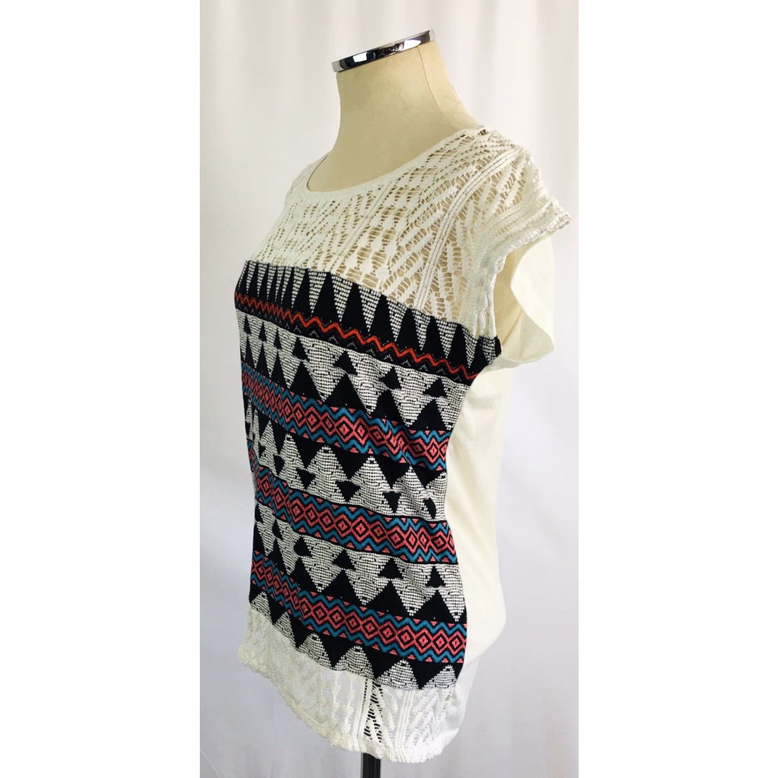 YOKE VINTAGE Large Sweetheart Cap Sleeve Pullover Top Junior Women's Lace Yoke Slightly Sheer Ivory Size L / US 10 / IT 46 - 4 Thumbnail