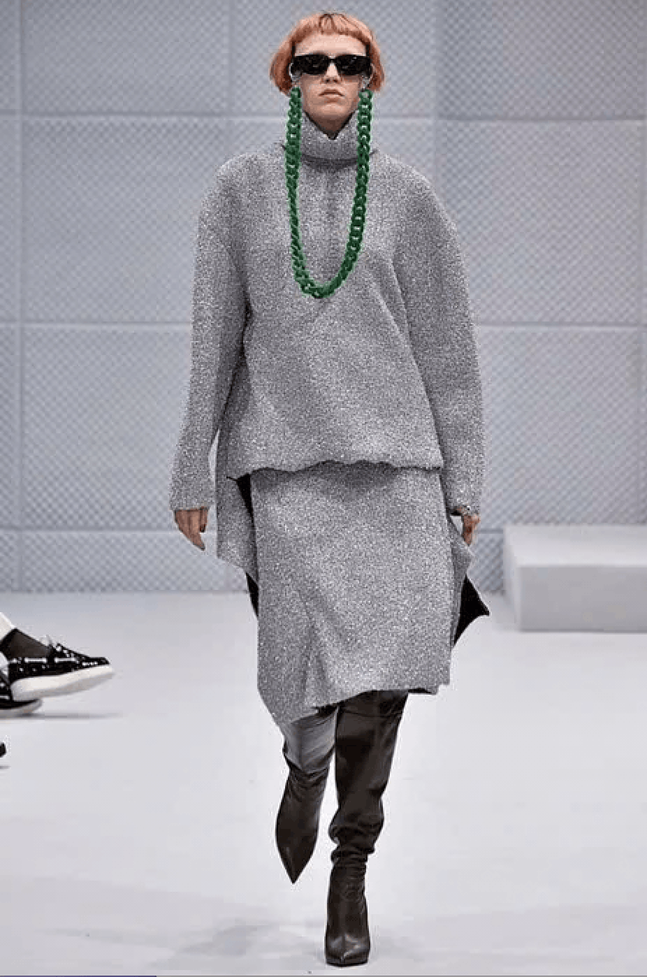 Balenciaga Balenciaga Metallic Deconstructed Sweater - Silver Knitwear Size S / US 4 / IT 40 - 1 Thumbnail