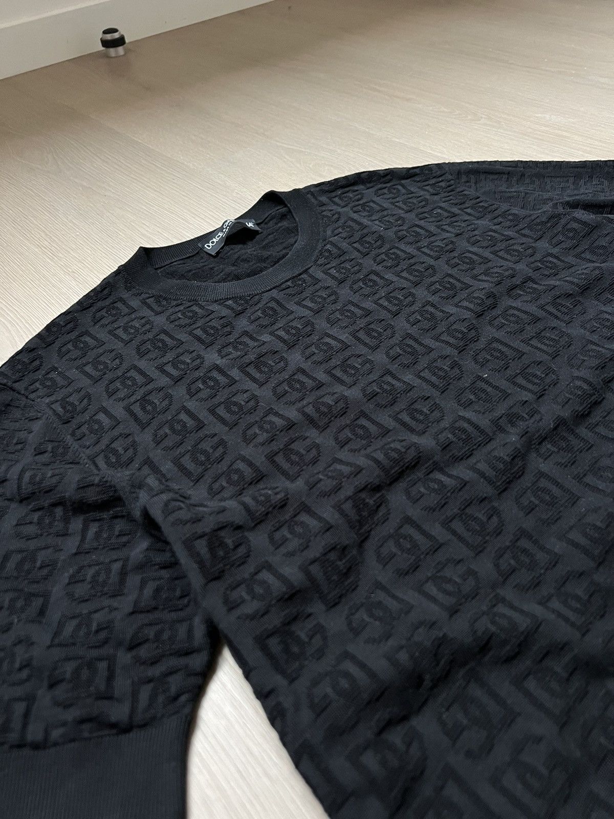 Dolce & Gabbana DG-logo silk sweater Size US M / EU 48-50 / 2 - 10 Thumbnail