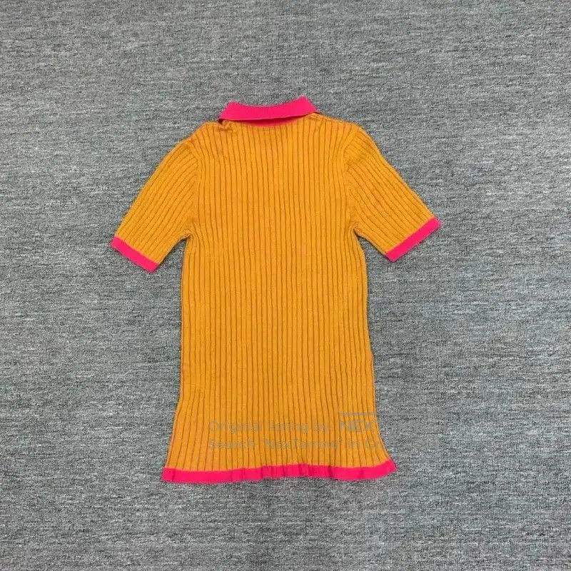 Burberry Burberry Yellow Cotton T-Shirt for Women. Size S / US 4 / IT 40 - 2 Thumbnail
