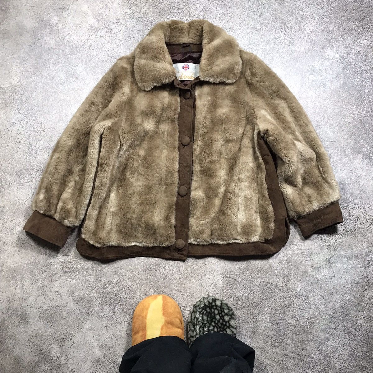 Vintage Vintage 90s Faded Fur Collar Jacket Gorpcore Tan Relaxed L Size L / US 10 / IT 46 - 1 Thumbnail