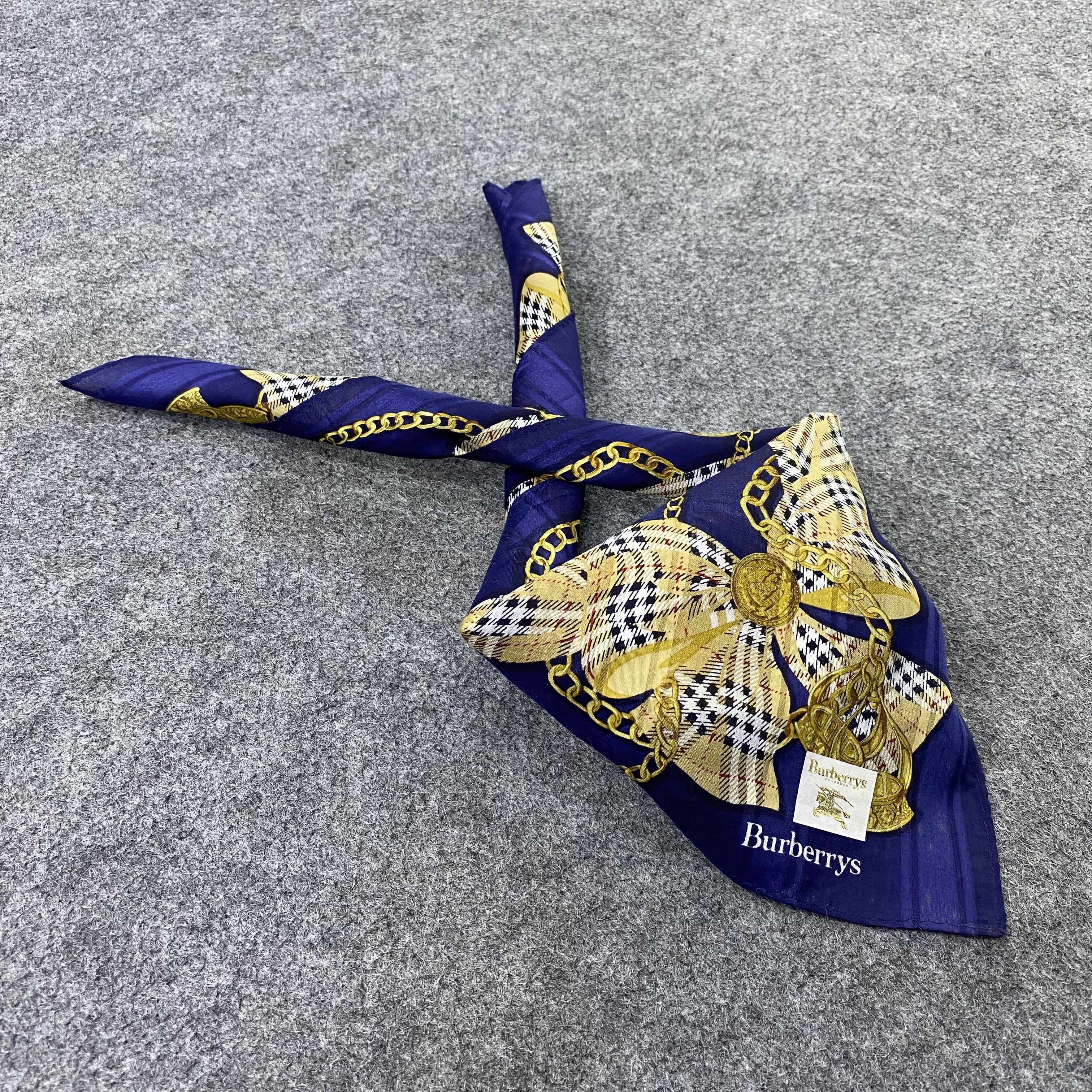 Burberry Burberrys Handkerchief Neckerchief Bandana-B1740 Size ONE SIZE - 1 Thumbnail
