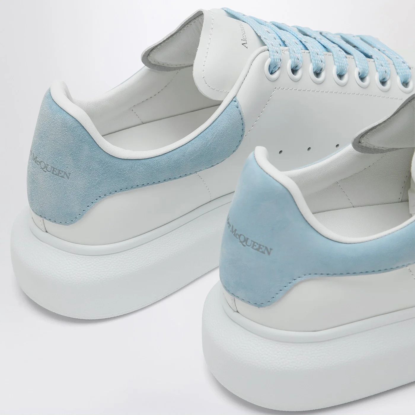 Alexander McQueen o1d2blof0426 Oversize Sneakers in White/Powder Blue Size US 9 / IT 39 - 4 Thumbnail