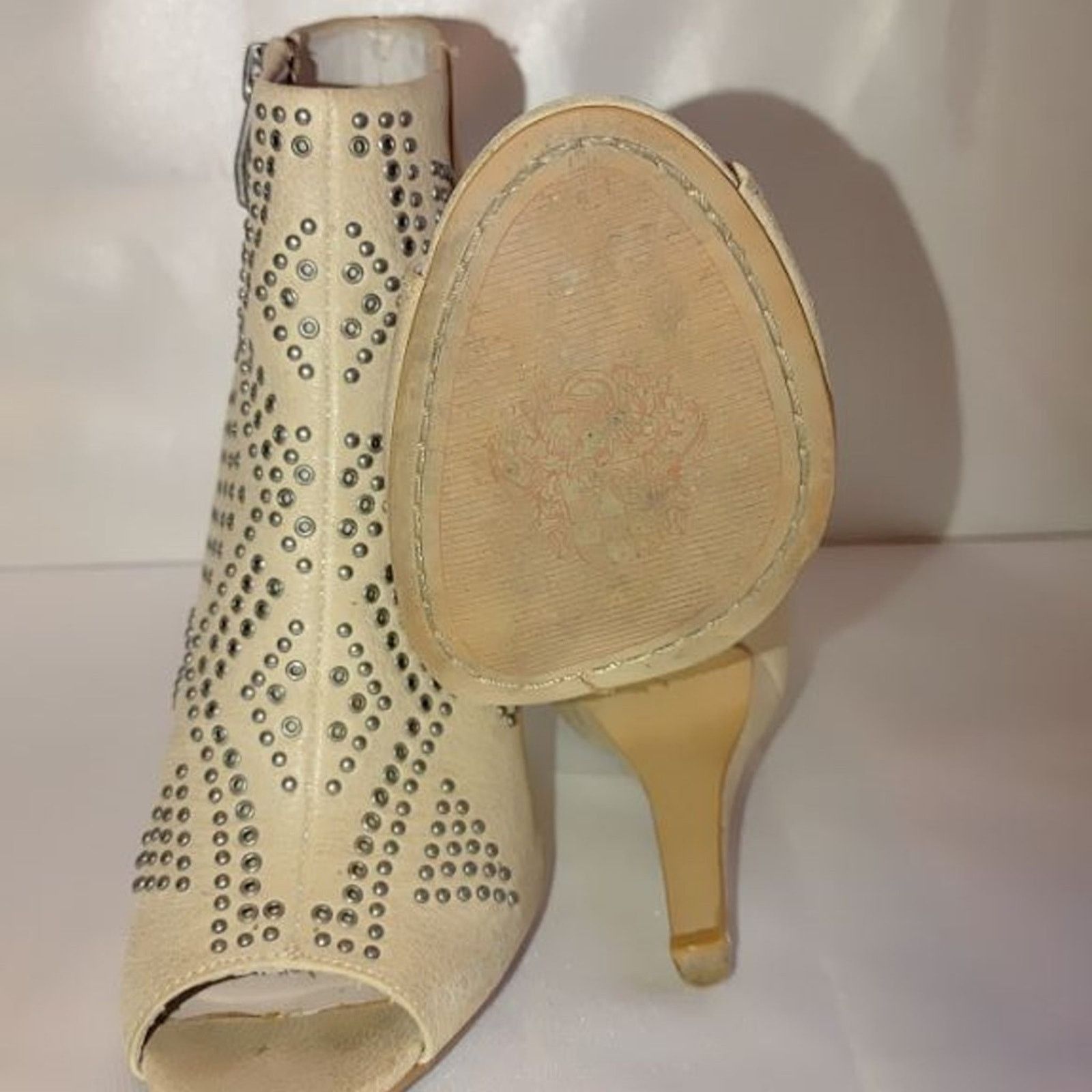 Vince Camuto Vince Camuto Kanster Beige Leather Peep Toe Booties Size 6 Size US 6 / IT 36 - 11 Thumbnail