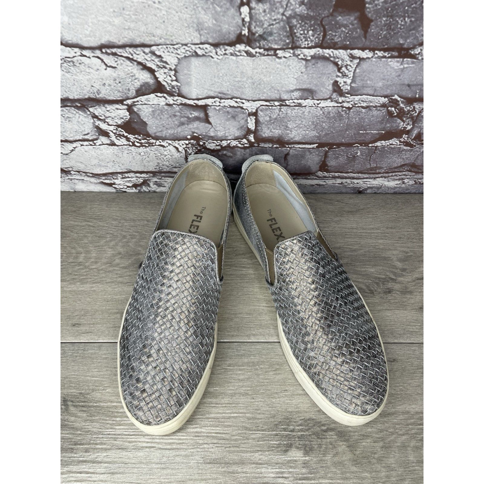 A-Flex The Flexx Silver Leather Shimmer Weaves Woven Sneakers Women Size US 11 / IT 41 - 14 Thumbnail