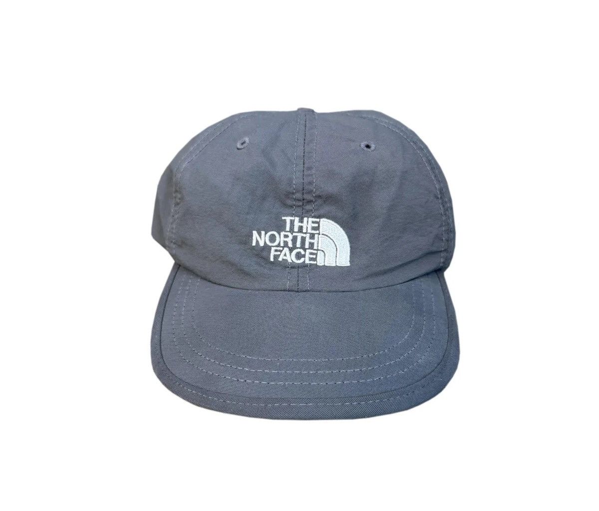 The North Face Vintage The North Face Grey Nylon Hat Size ONE SIZE - 1 Thumbnail