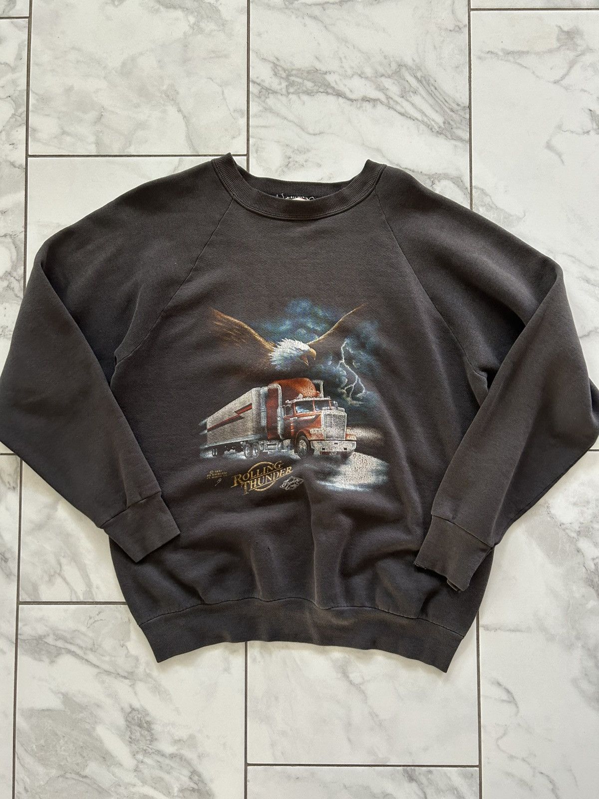 Fruit Of The Loom 1987 3D Emblem Trucker Vintage Crewneck Sweatshirt Size US L / EU 52-54 / 3 - 2 Thumbnail