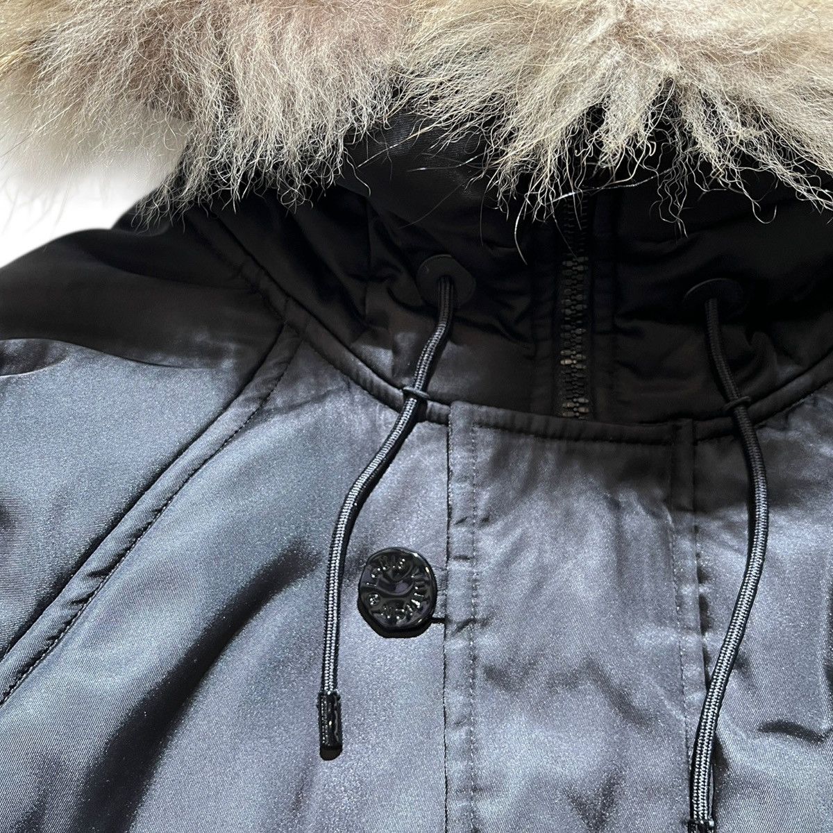 Human Made × Louis Vuitton × Virgil Abloh Virgil Human Made coyote fur trim parka Size US M / EU 48-50 / 2 - 3 Thumbnail