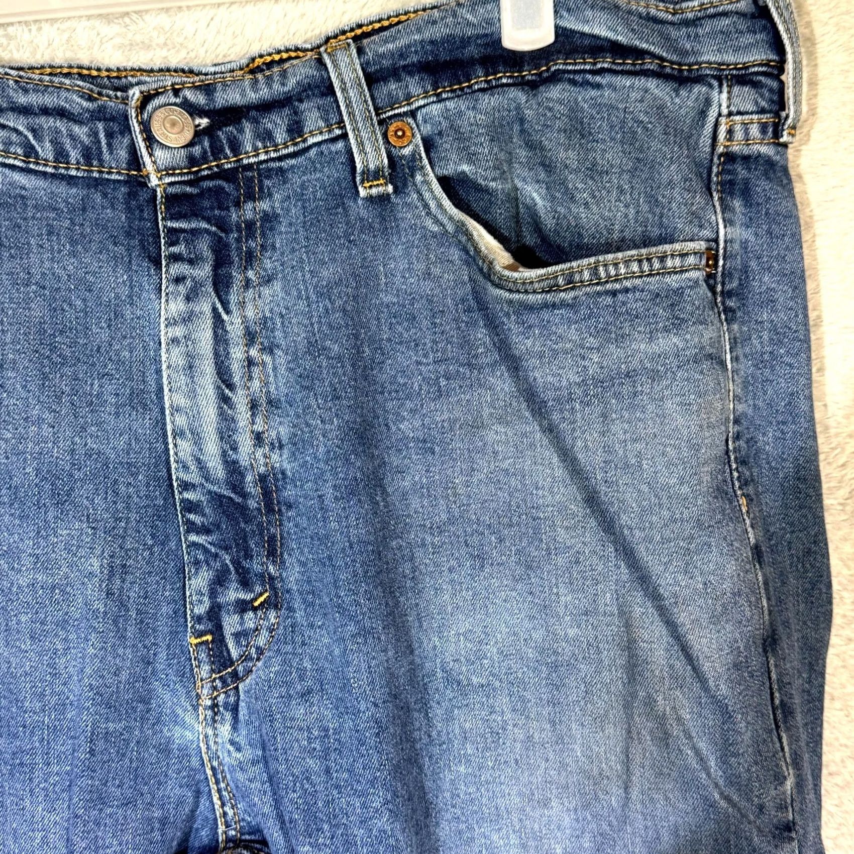 Levi's Levi’s 505 Men’s Jeans 38x30 Blue Denim Stretch Mid-Rise Straight Leg Jeans Men’s 505 Levi’s Blue Denim Stretch Mid-Rise Straight Leg 38x30 Size US 38 / EU 54 - 5 Thumbnail