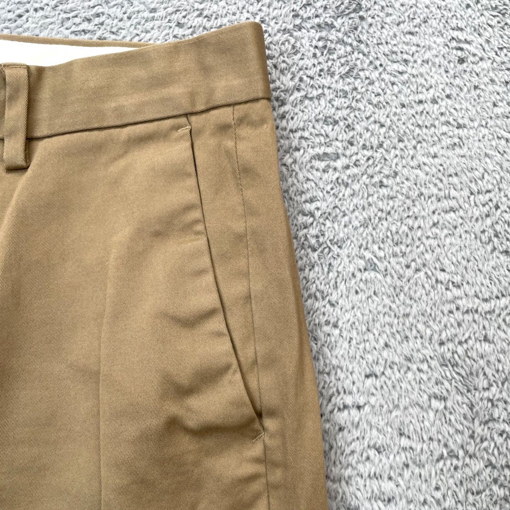 Banana Republic Banana Republic Pants Mens 30x30 Chino Slim Fit Cotton Straight Leg Brown Aiden City Preppy Casual Workwear 30 Mens Brown Cotton Slit? Size US 30 / EU 46 - 2 Thumbnail