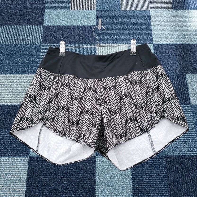 Vintage Fit 2 Run Shorts Womens M Medium Black Pattern Athletic Activewear Pockets Size 32" / US 10 / IT 46 - 1 Thumbnail