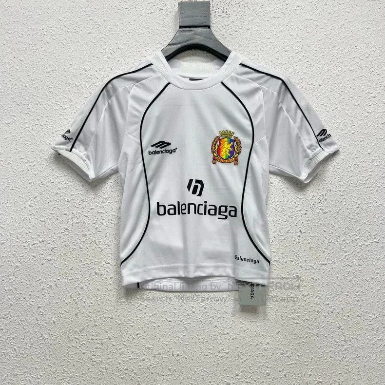 Balenciaga Balenciaga Manchester United Jersey T-Shirt. Size US S / EU 44-46 / 1 - 1 Thumbnail