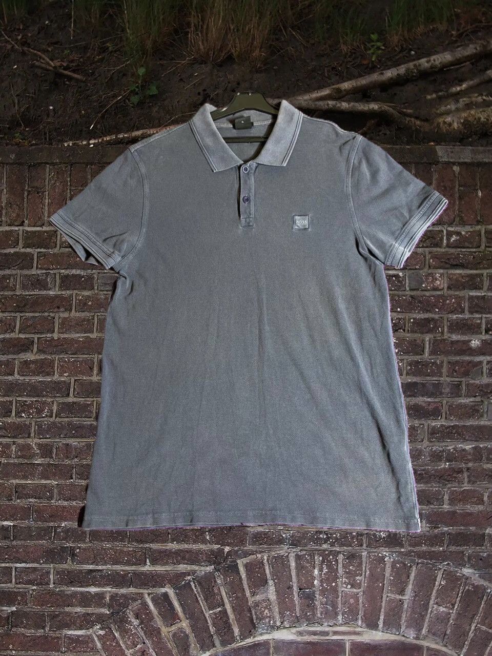 Hugo Boss × Vintage Vintage Streetwear Hugo Boss polo basic logo T-shirt Size US XL / EU 56 / 4 - 1 Thumbnail