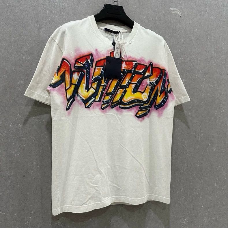 Louis Vuitton louis vuitton graffiti logo short sleeve tee Size US L / EU 52-54 / 3 - 3 Thumbnail