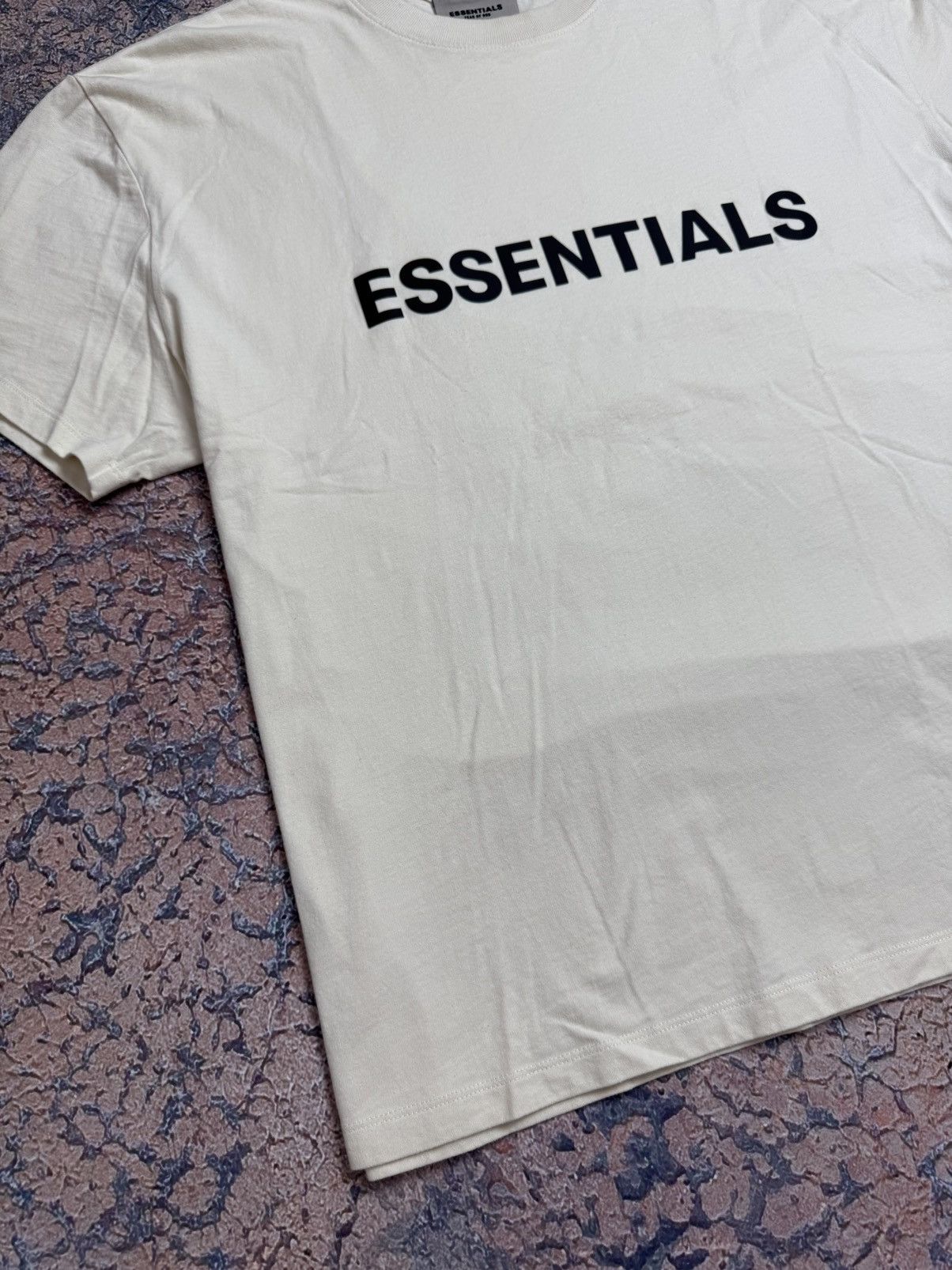 Other Fear of Gods Essentials T-Shirt Beige Short Sleeve Tee Crew Size US L / EU 52-54 / 3 - 6 Thumbnail