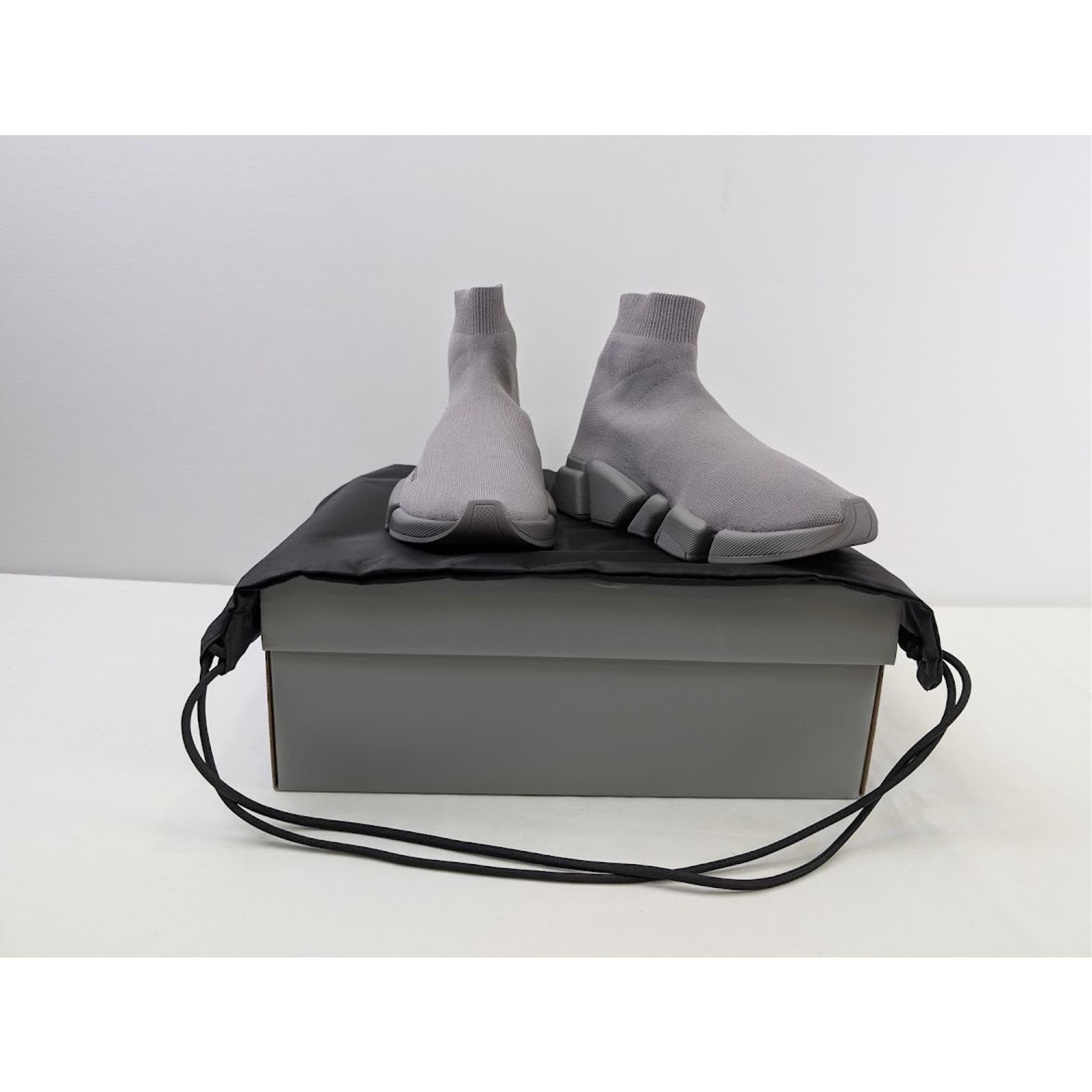 Balenciaga o1rshd1 Speed 2.0 Graffiti New Re Cycled Sneakers Dark Grey Size US 10 / EU 43 - 14 Thumbnail