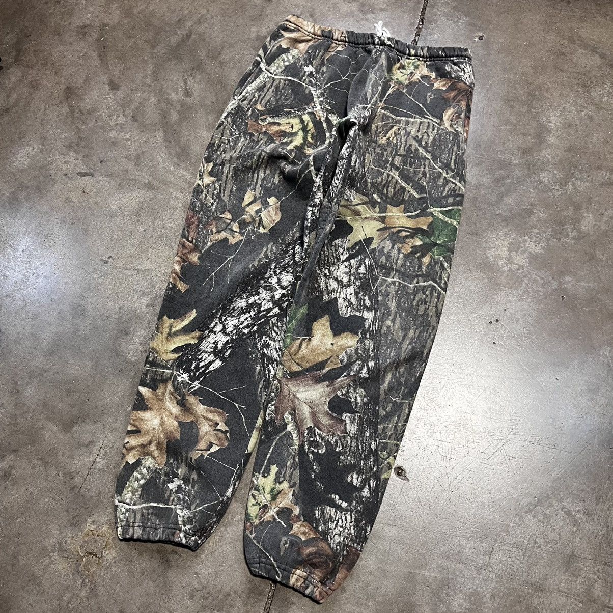 Jerzees × Vintage Vintage Jerzees Outdoor Camo Sweatpants Jogger Faded Baggy Size US 30 / EU 46 - 4 Thumbnail