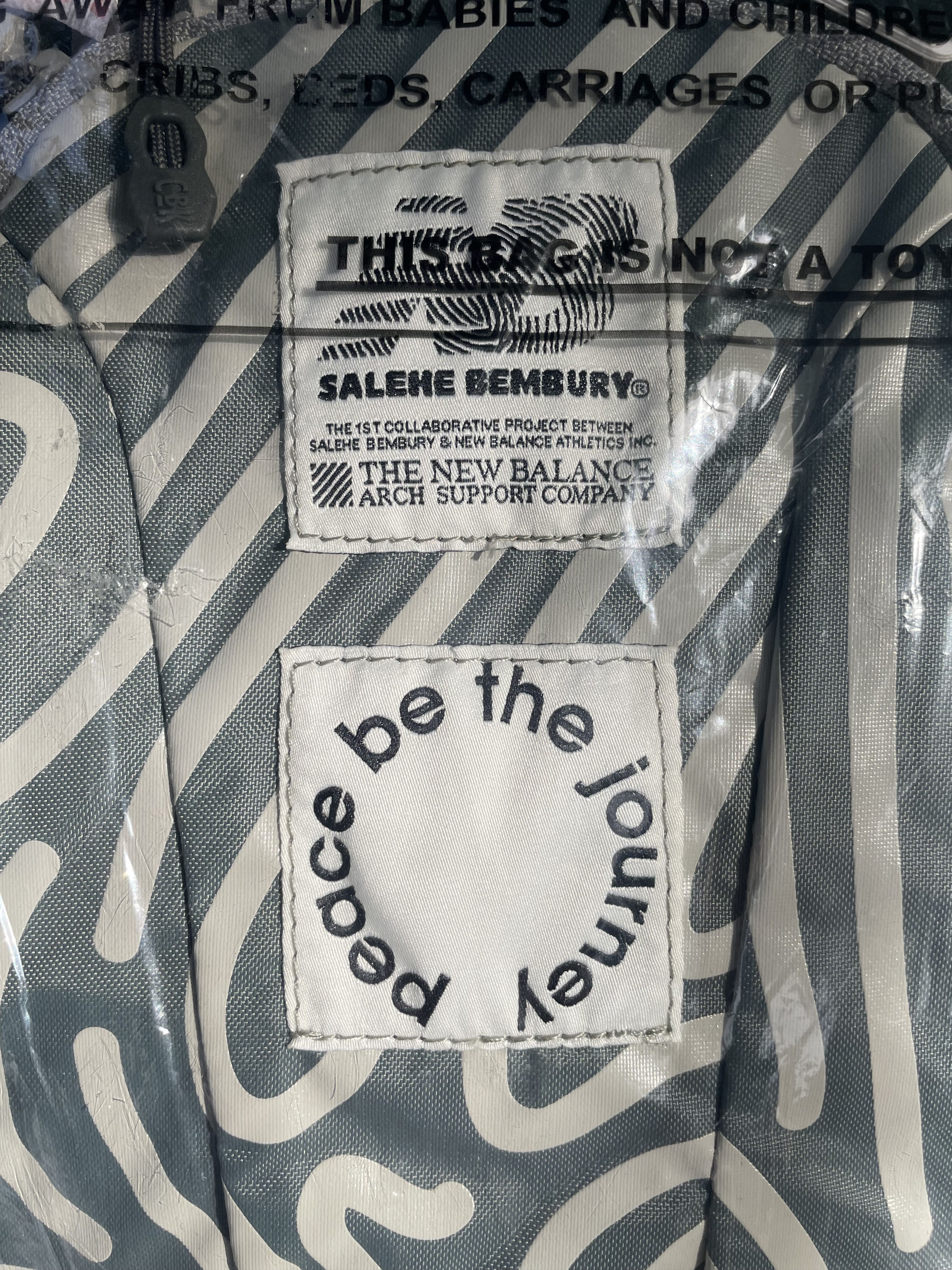 New Balance × Salehe Bembury Salehe Bembury x New Balance x Camelbak Size ONE SIZE - 3 Thumbnail