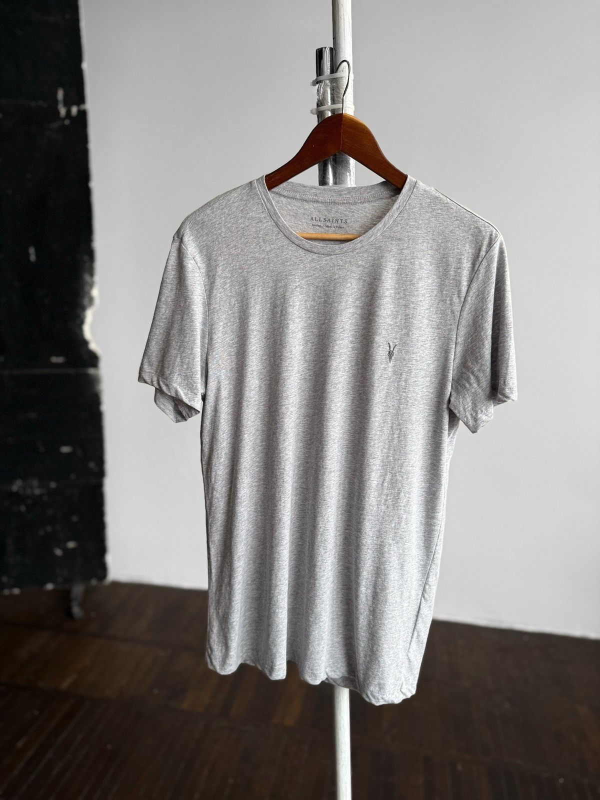 Allsaints AllSaints Mens Grey T-Shirt Ramskull Logo Minimalist Casual Size US M / EU 48-50 / 2 - 2 Thumbnail