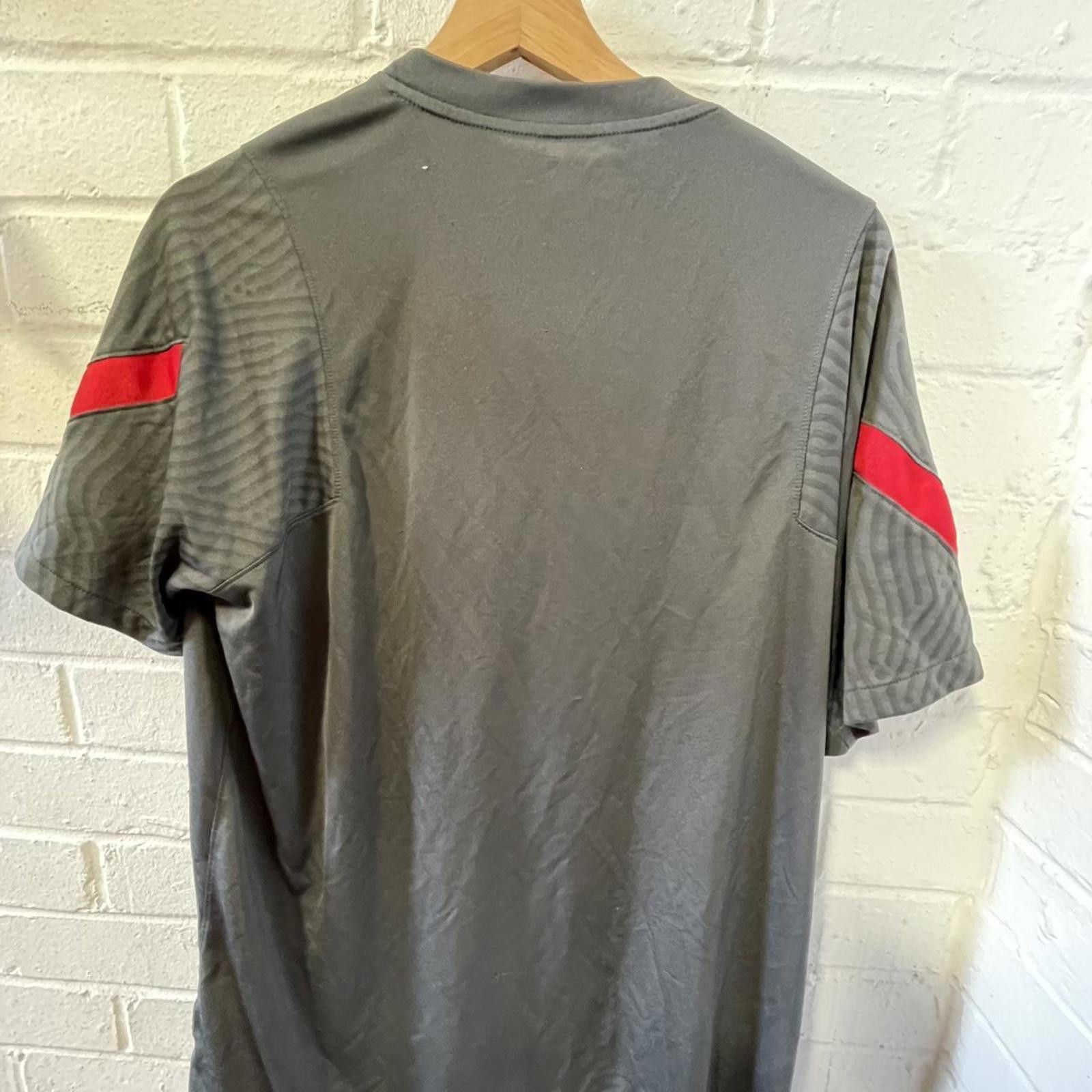 Nike Nike Men's Black and Grey Tshirt Size US XL / EU 56 / 4 - 4 Thumbnail