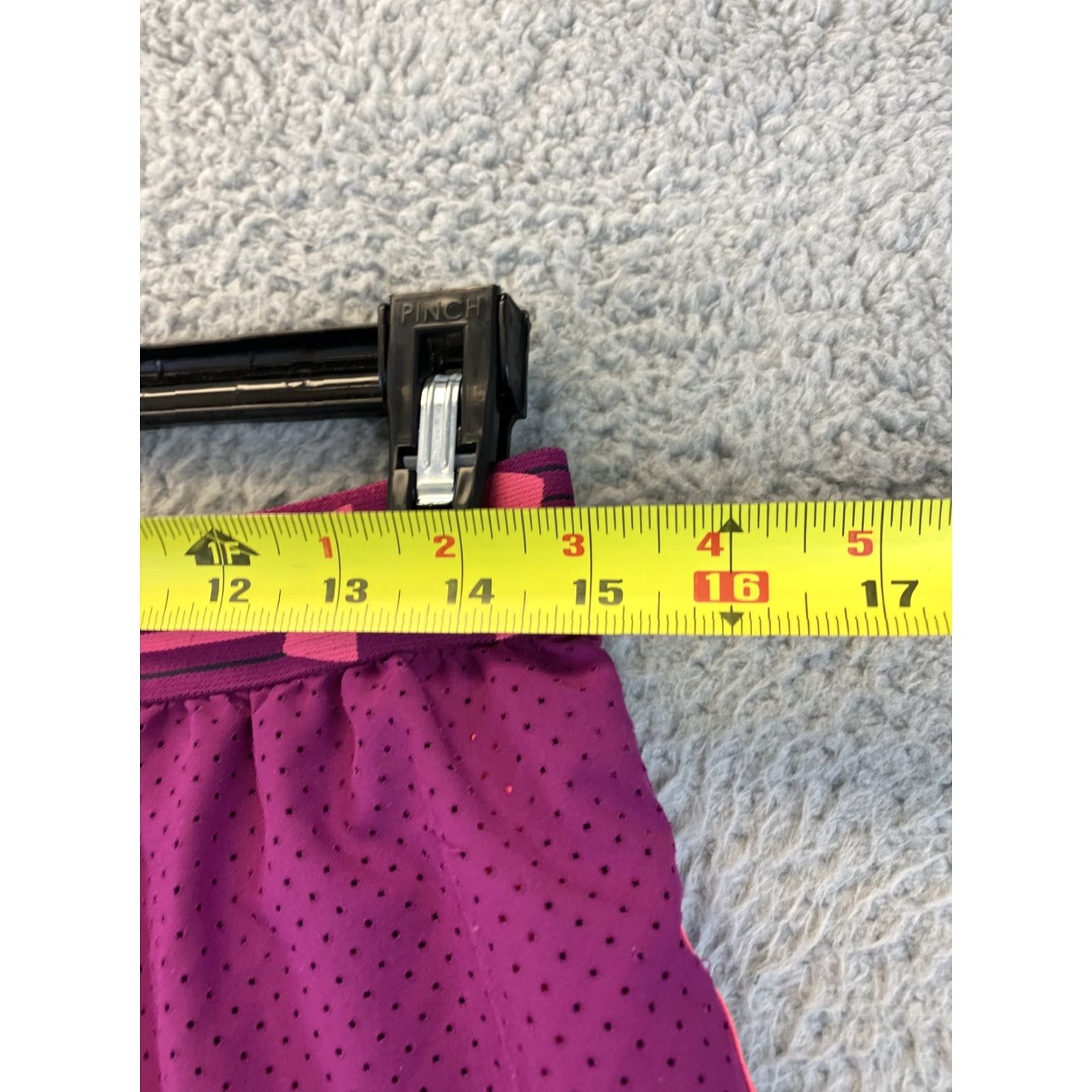 Under Armour Under Armour Women's Running Shorts Purple M Vented 86-59 Regular Inseam 3.5 in Athletic Logo Built In Brief Size 32" / US 10 / IT 46 - 4 Thumbnail