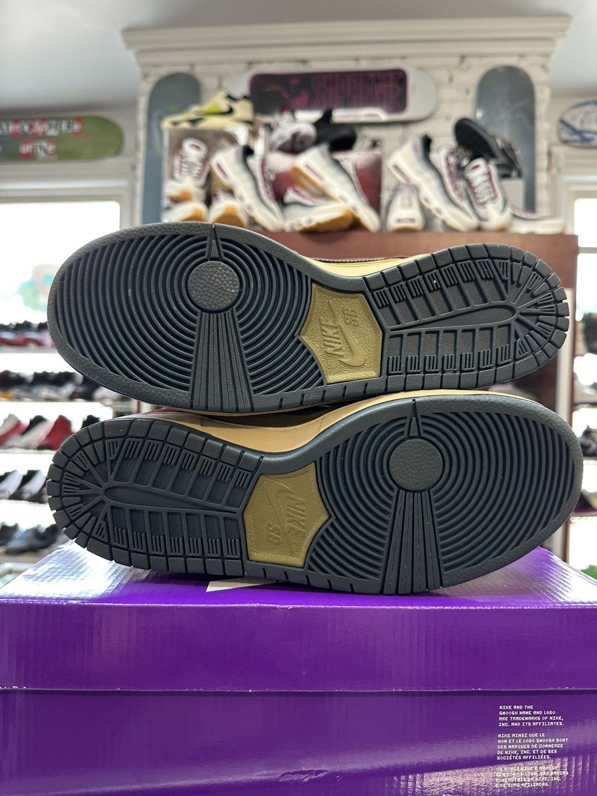 Nike Nike SB ‘Olive Flaco’ Dunk Low Size US 9 / EU 42 - 5 Thumbnail