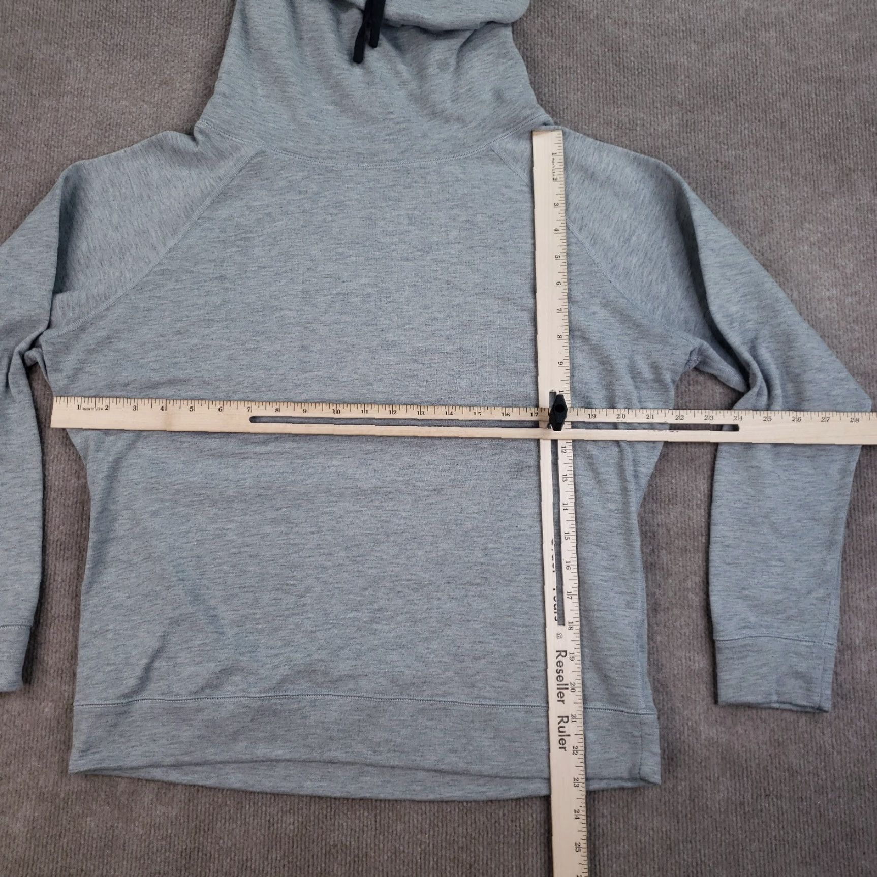 Nike Nike Dri-Fit Sweatshirt Womens Large Gray Obsessed Infinity Cowl Neck Pullover Size L / US 10 / IT 46 - 2 Thumbnail
