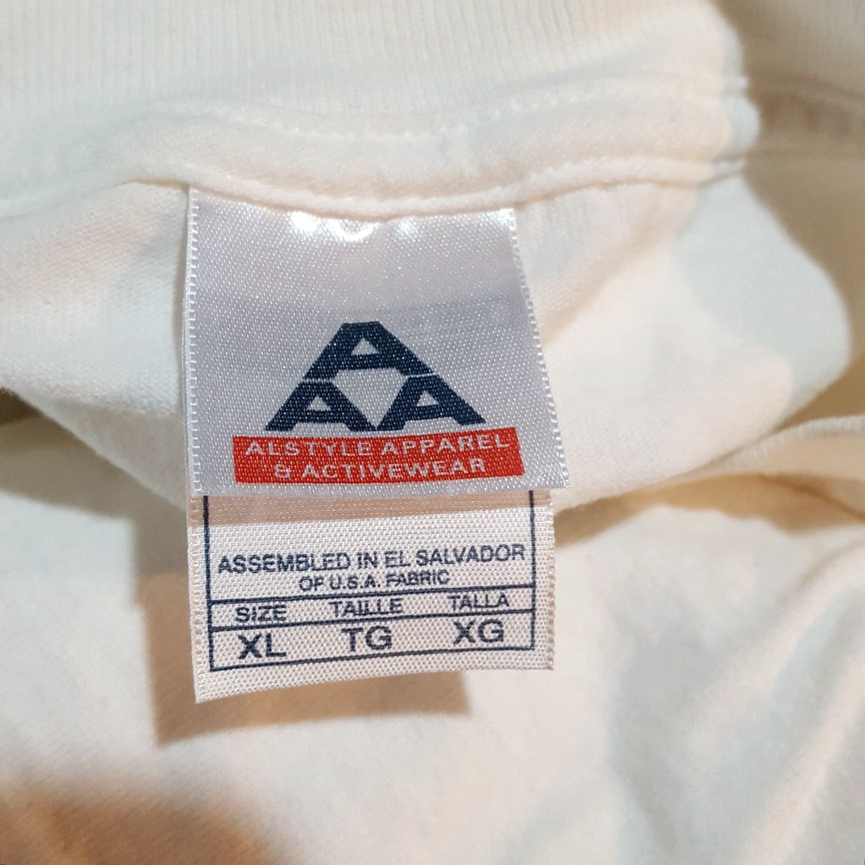 Vintage VINTAGE Alstyle Apparel & Activewear T-Shirt Men XL White Floral Animal Retro 90s 00s Nature Beach Outdoor Size US XL / EU 56 / 4 - 7 Thumbnail