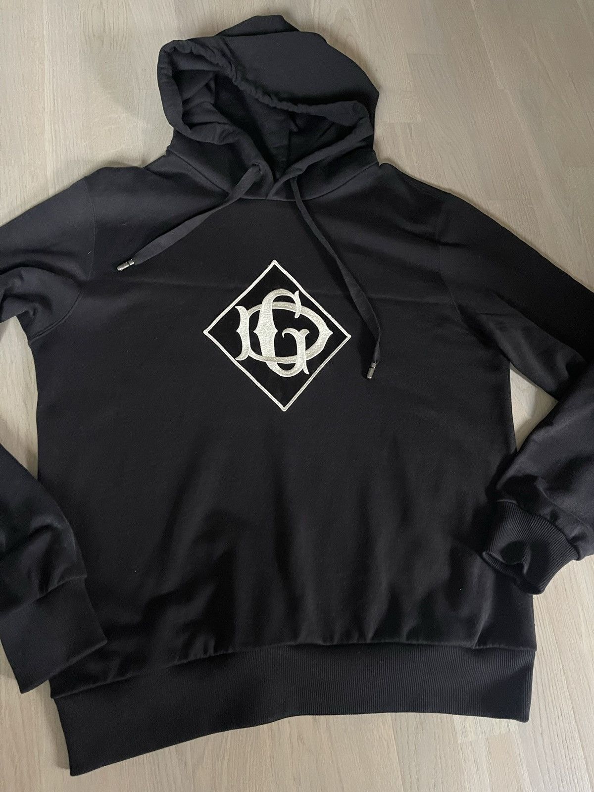 Dolce and Gabbana hoodie real measurements in photos by tape