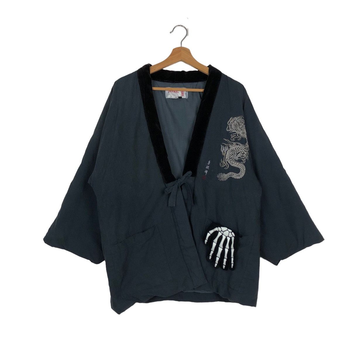 Japanese Brand VINTAGE JAPANESE KIMONO DRAGON BIG LOGO INSPIRE CHROMEHEARTS Size US M / EU 48-50 / 2 - 1 Thumbnail
