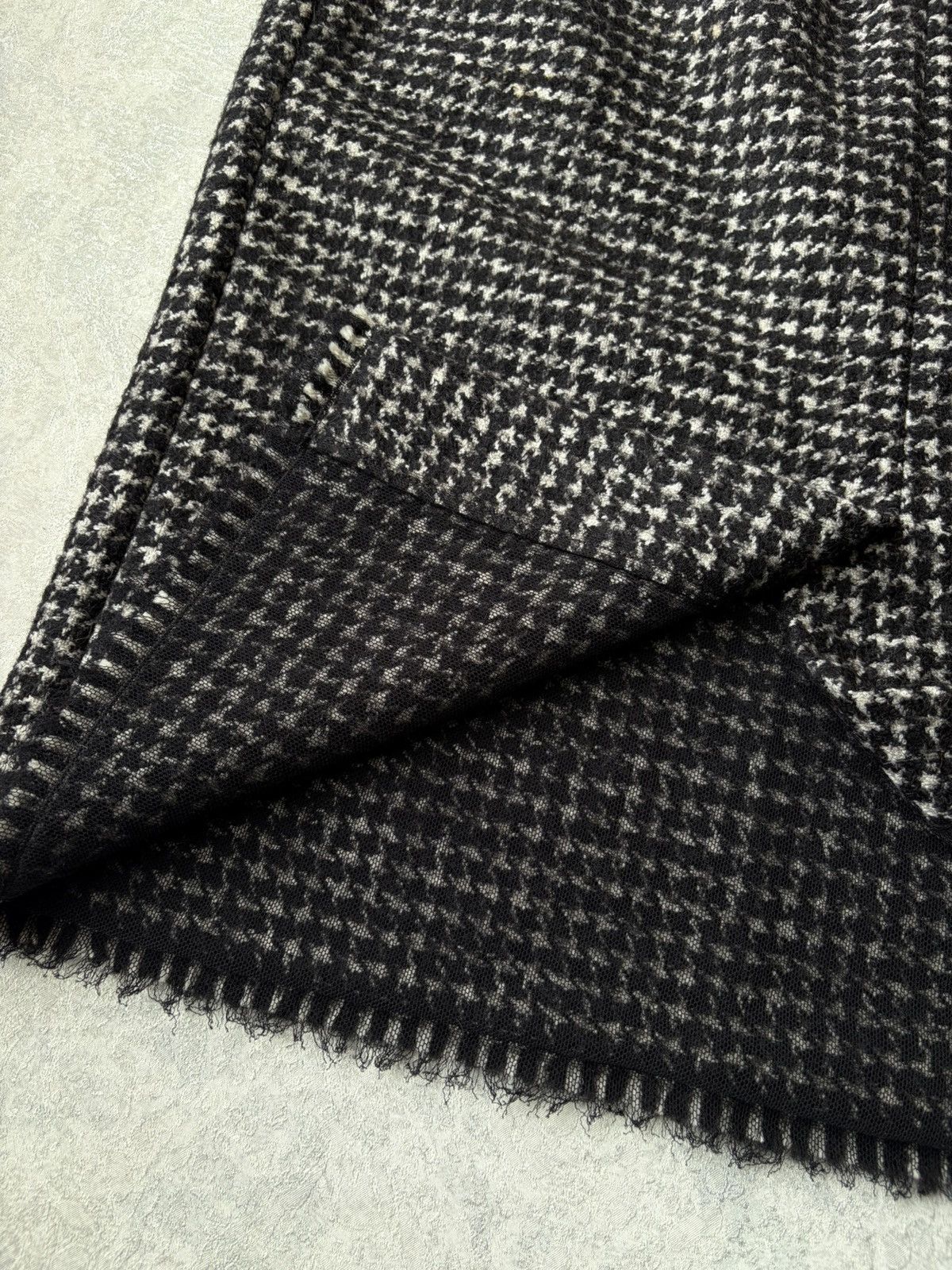 Dolce & Gabbana Dolce Gabbana Houndstooth Tweed Wool Alpaca Silk Midi Skirt Size 28" / US 6 / IT 42 - 8 Thumbnail