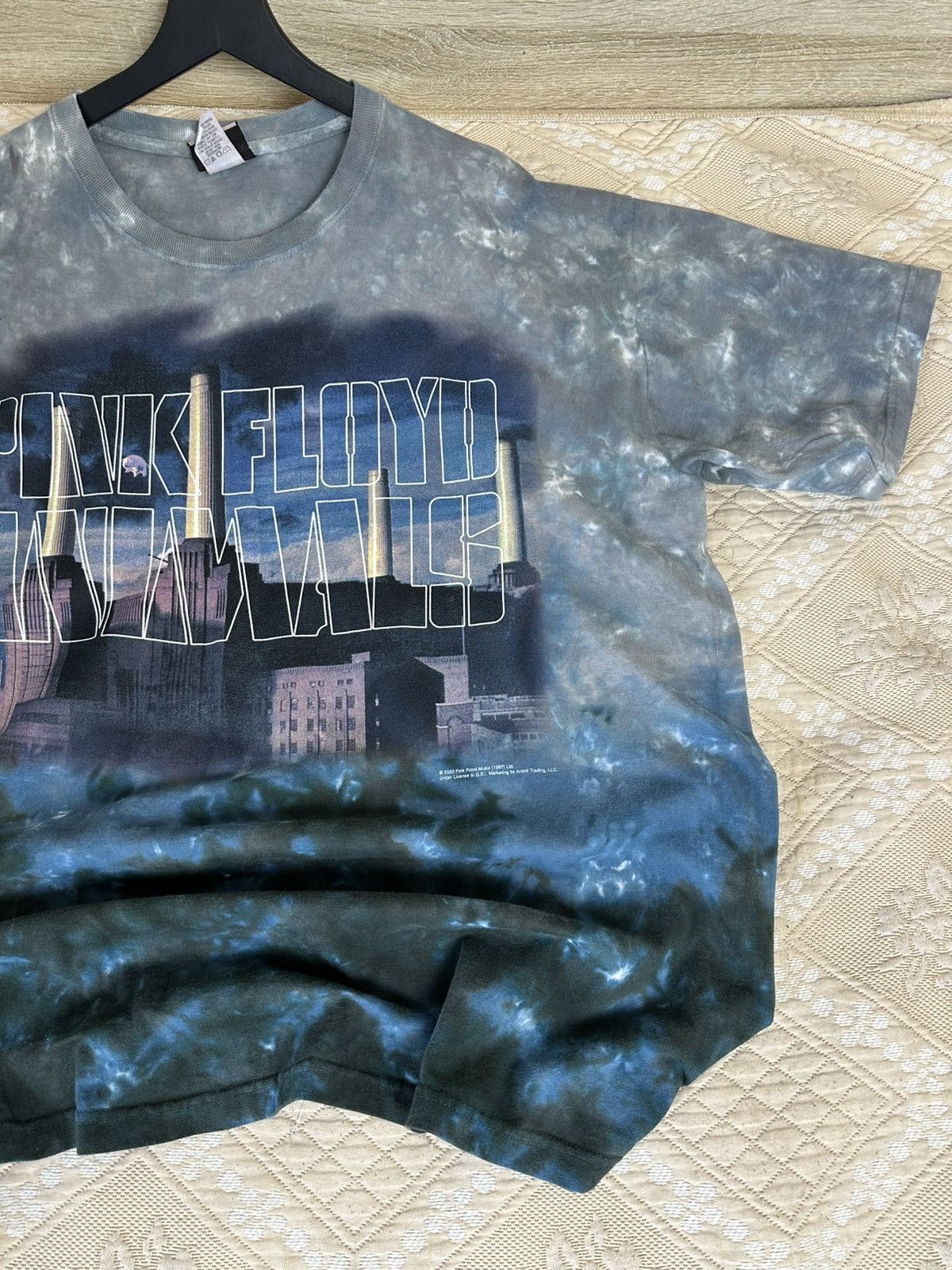 Liquid Blue 🔥 Pink Floyd Animals 2002 Album 1987 T Shirt Liquid Blue Y2K Size US XL / EU 56 / 4 - 2 Thumbnail