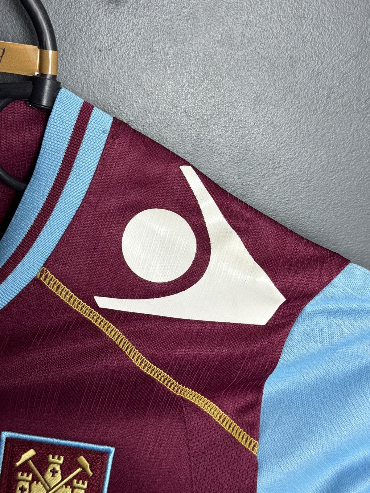 Macron West Ham United 11/12 Home Football Jersey Size US M / EU 48-50 / 2 - 8 Thumbnail