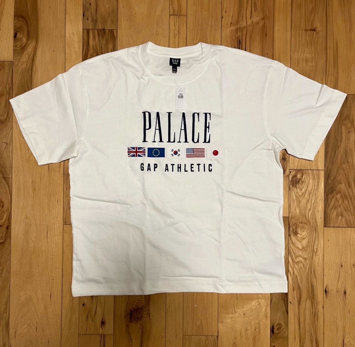 PALACE x Gap T-shirt 