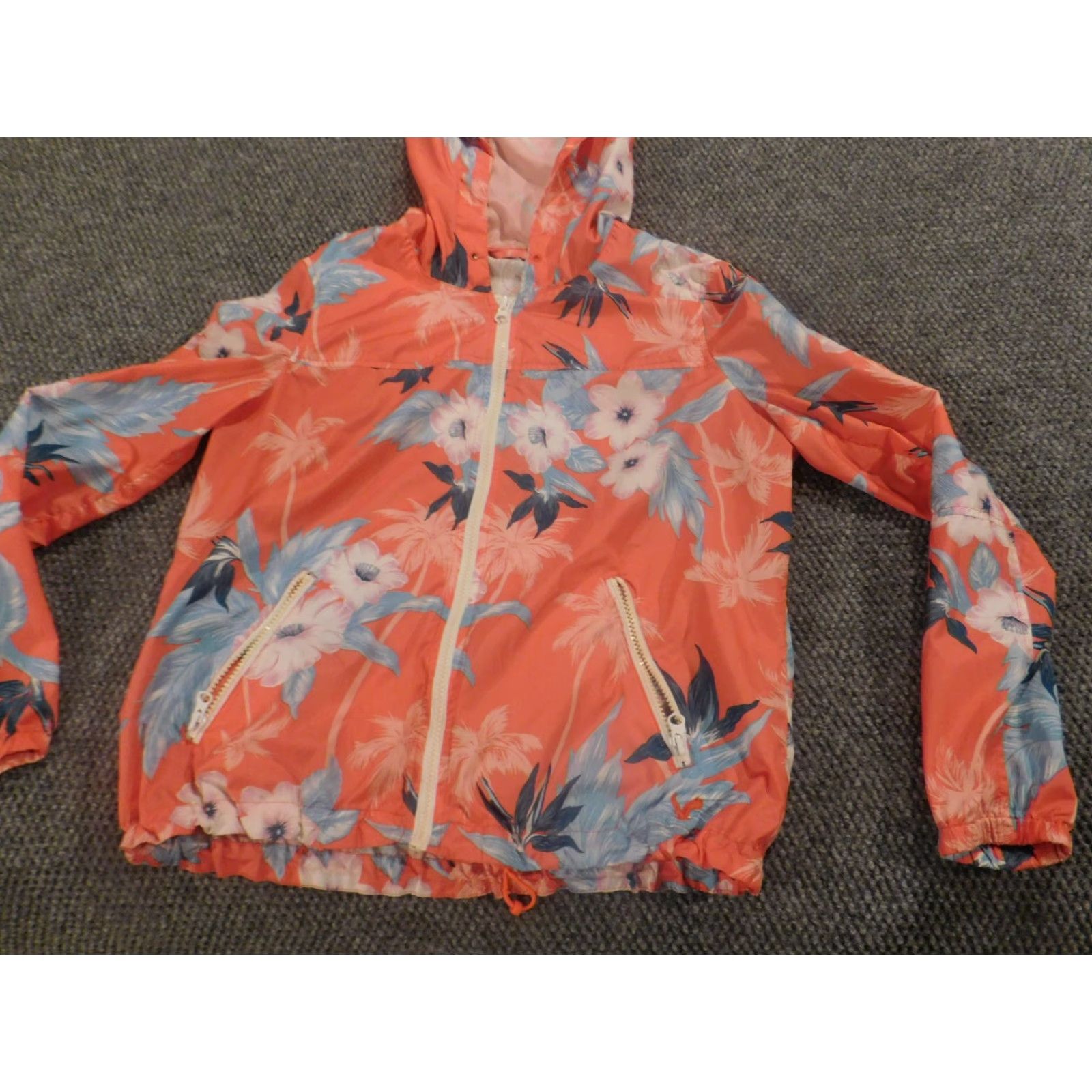 American Eagle Outfitters **American Eagle Outfitters Womens Pink Floral Zip Windbreaker XS** User: American Eagle Outfitters Women's Pink Floral Zip Windbreaker XS Size XS / US 0-2 / IT 36-38 - 4 Thumbnail