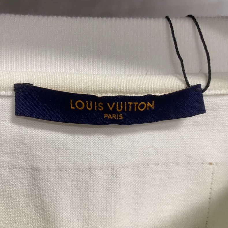 Louis Vuitton Louis Vuitton size 4l White ice cream embroidered logo sho Size US M / EU 48-50 / 2 - 5 Thumbnail