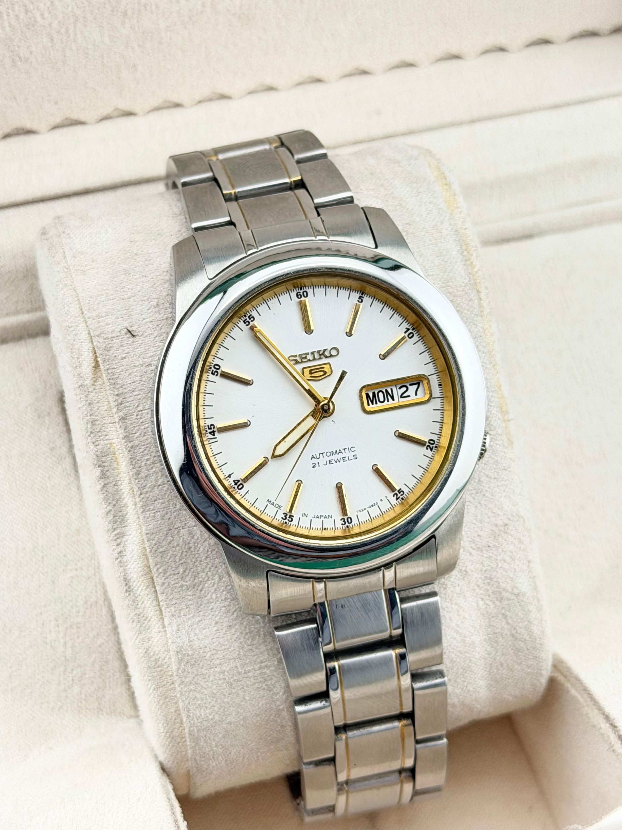 Seiko Vintage Men's Wrist Automatic Watch Size 36 - 2 Thumbnail