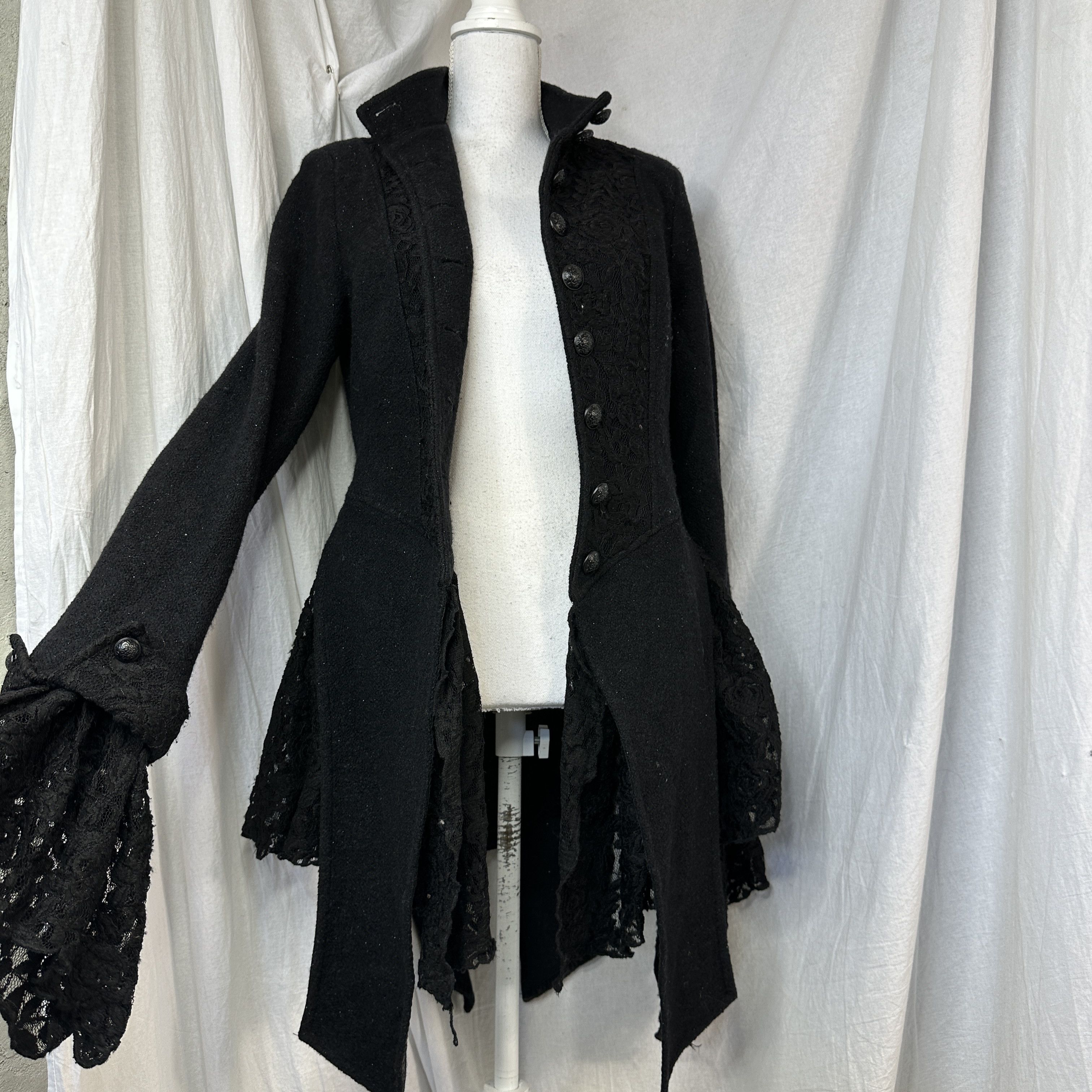 Vintage Avant Garde Vintage Y2K Archive Goth Cut Out Lace Coat Size M / US 6-8 / IT 42-44 - 9 Thumbnail
