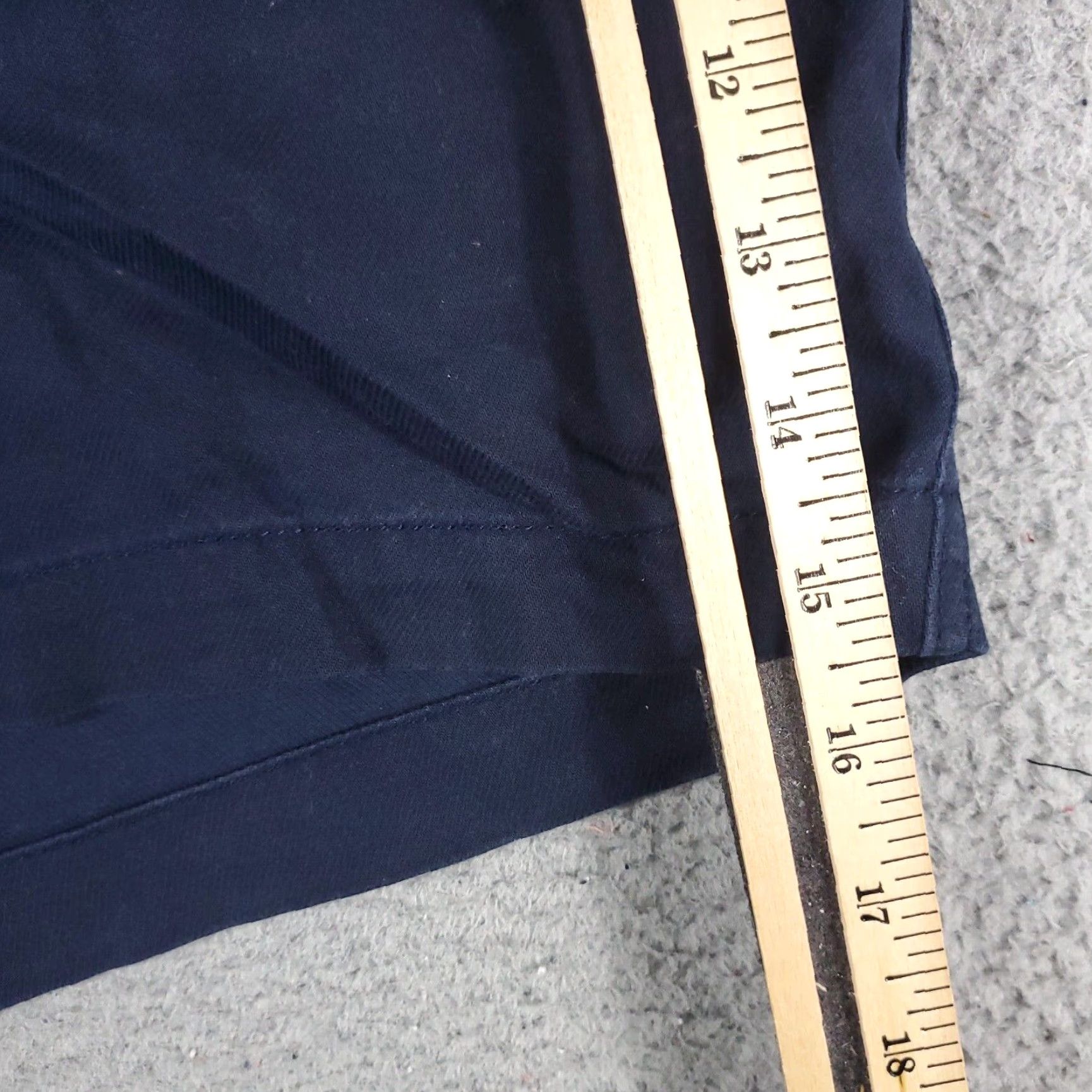 Tommy Hilfiger VINTAGE Tommy Hilfiger Shorts Women 2XL Blue Casual Flat Front Chino Size 36" / US 14 / IT 50 - 5 Thumbnail