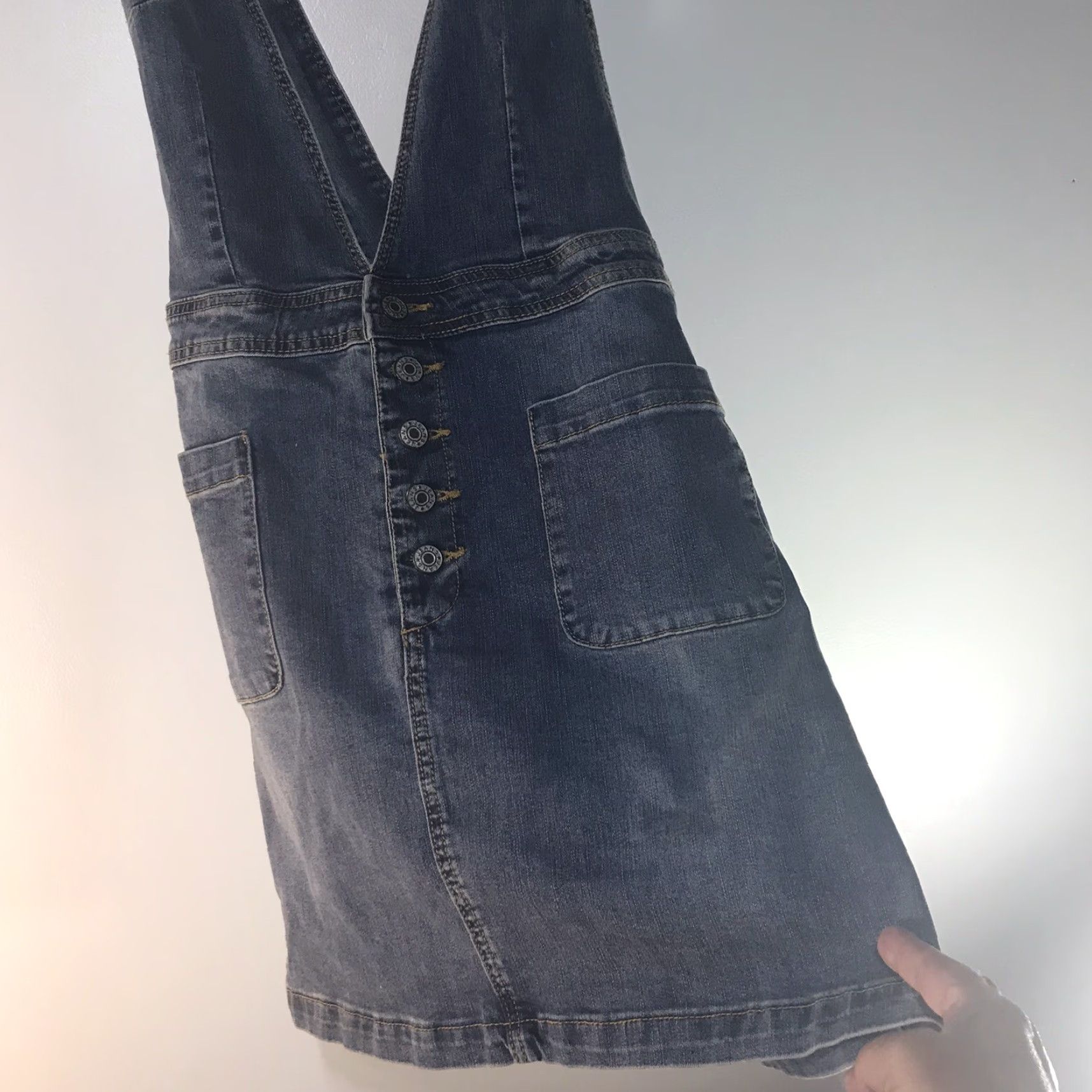 Vintage Newbury Kustom Denim Overall Dress Womens Size L Blue Sleeveless V-Neck Casual 90s Classic Bohemian Size 36" / US 14 / IT 50 - 2 Thumbnail